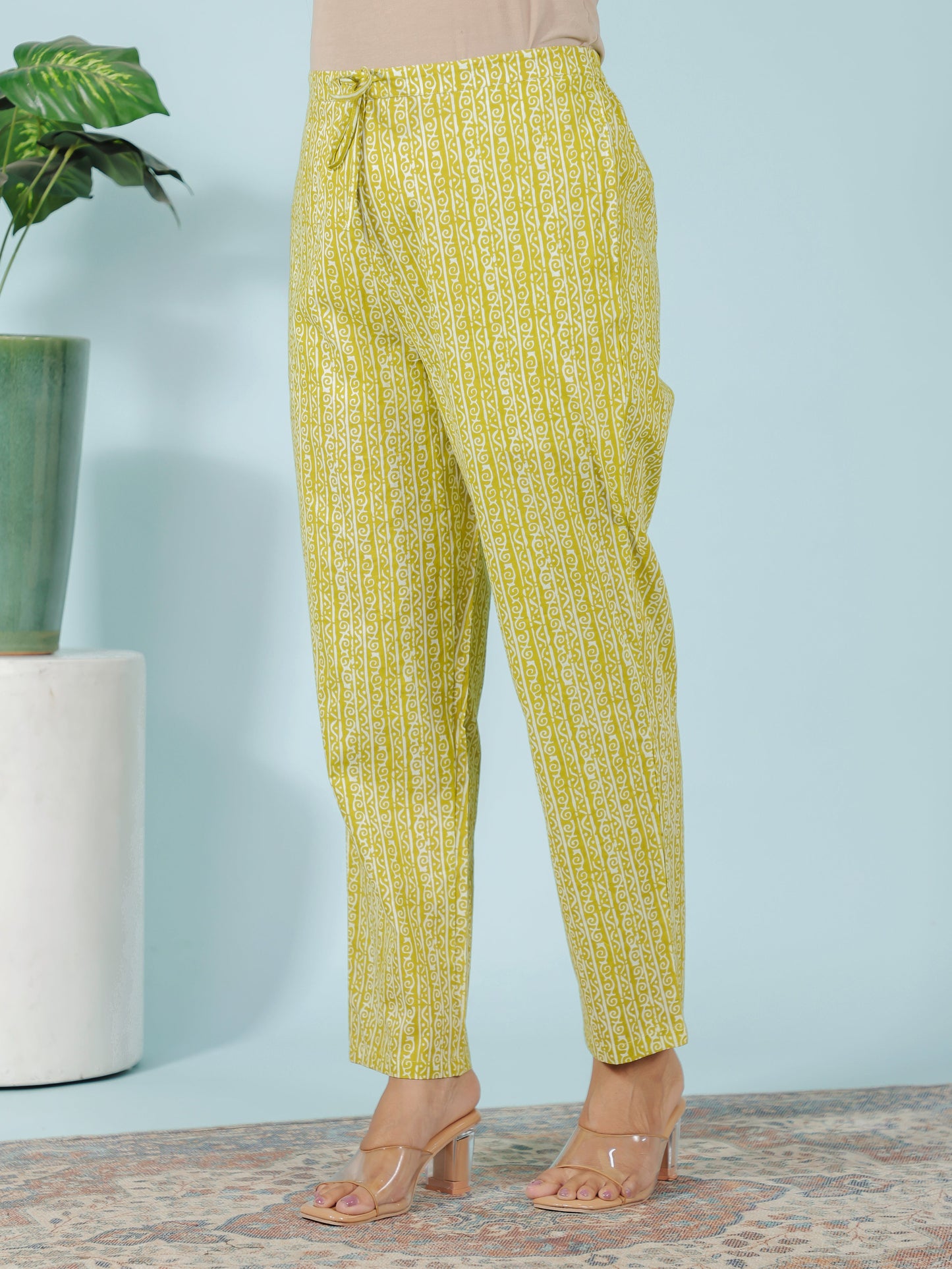 Soft Cotton Bandhani Green Tapered Trousers