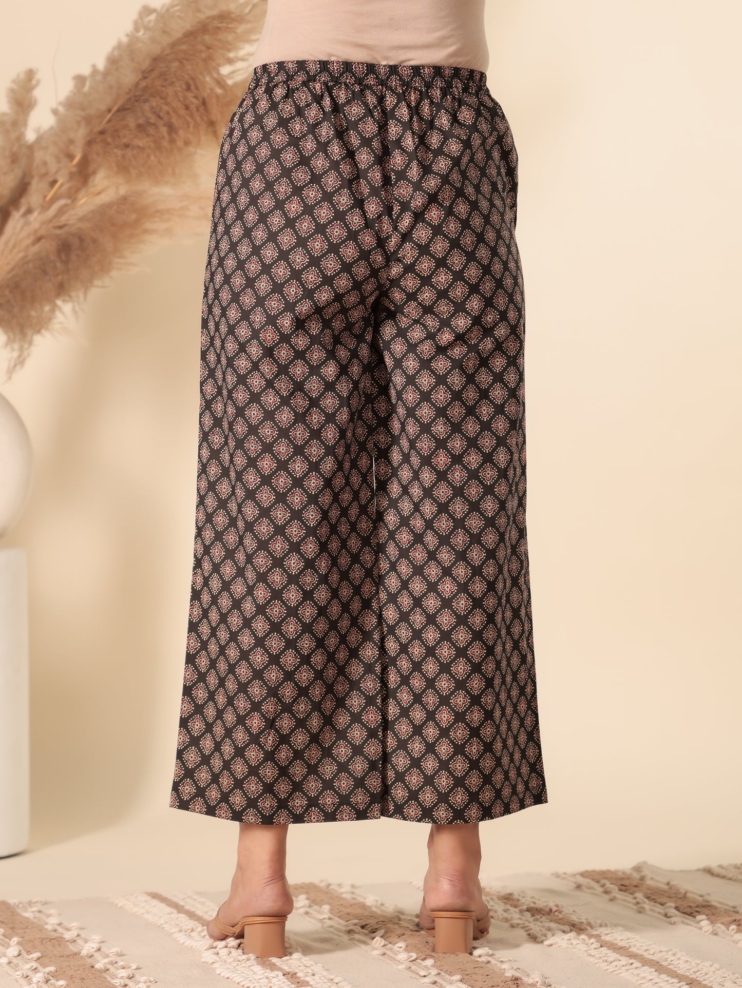 Soft Cotton Geometric Black Palazzo