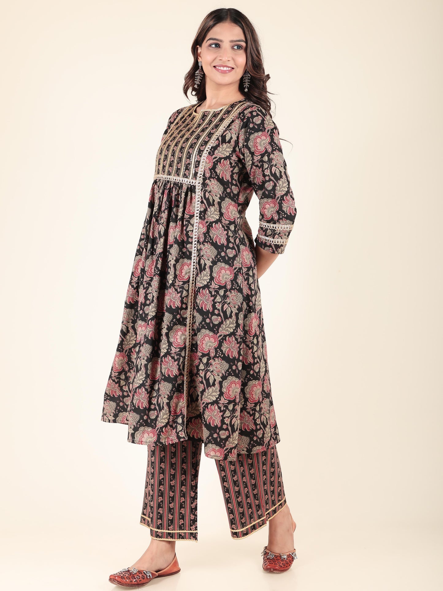 Soft Cotton Floral Panelled Black Kurta
