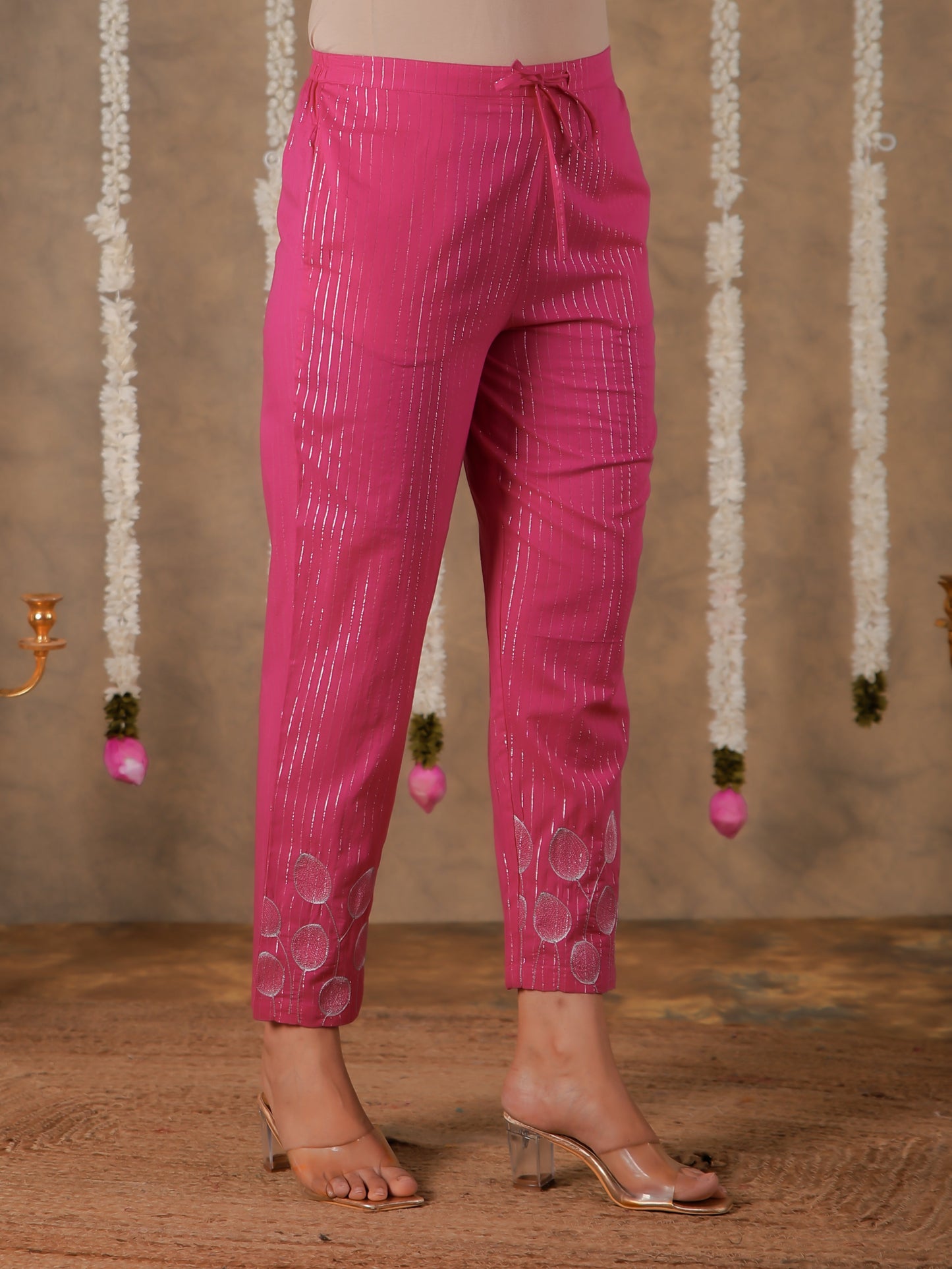 Lurex Cotton Solid Straight Pink Kurta
