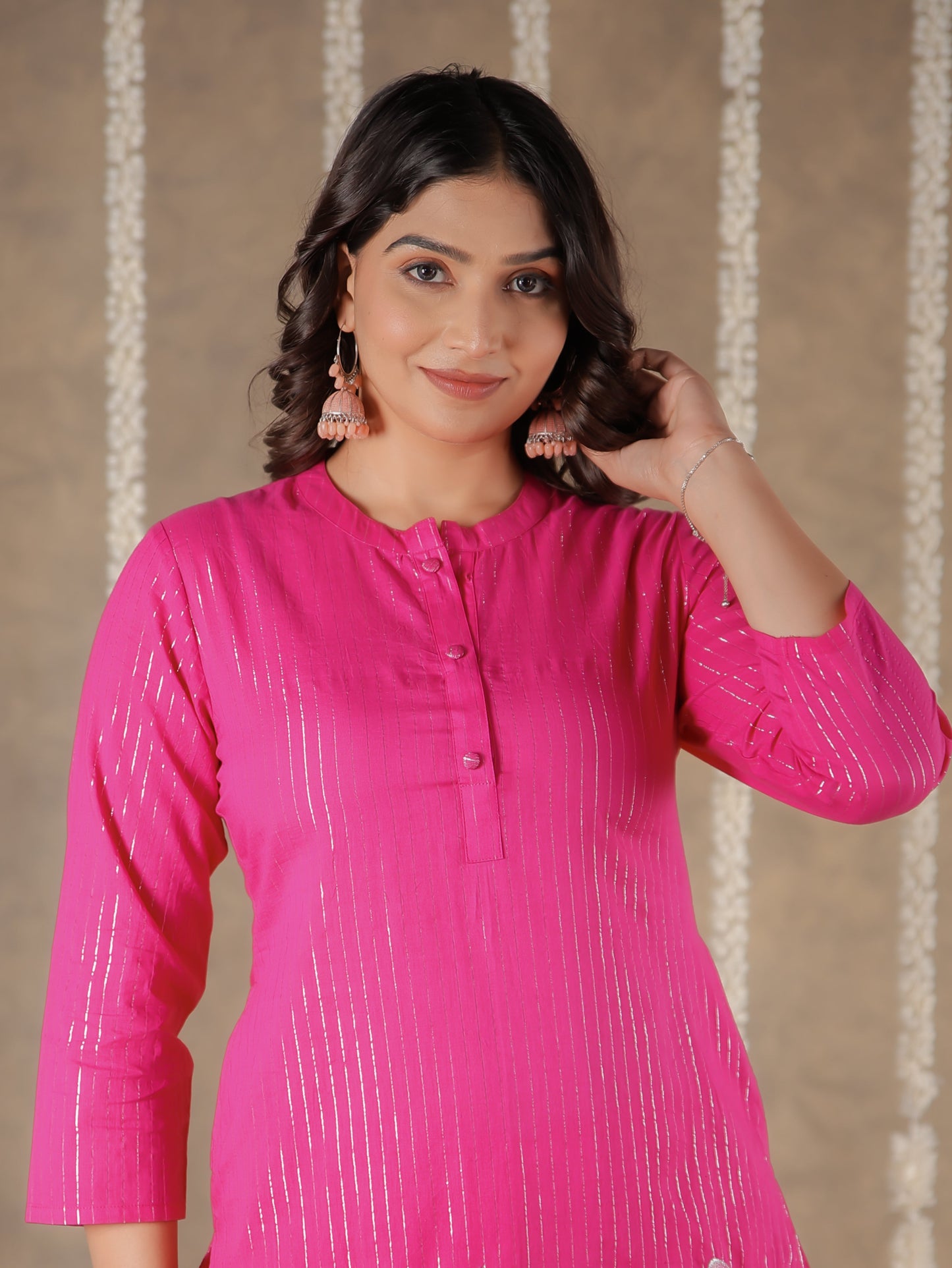 Lurex Cotton Solid Straight Pink Kurta