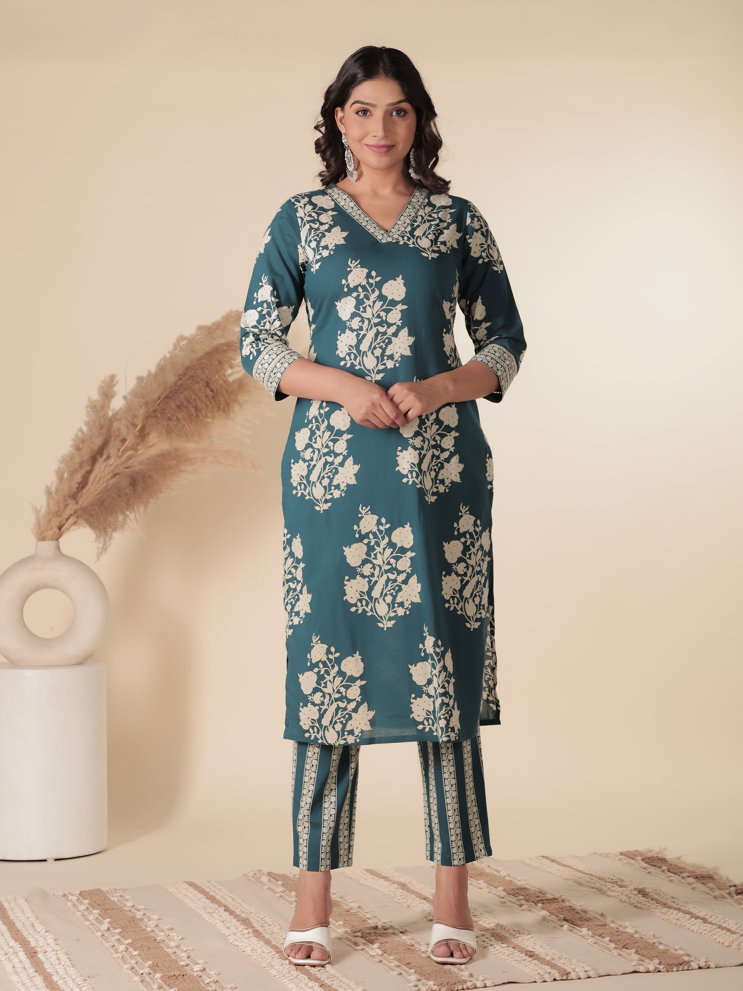 Soft Cotton Floral Straight Blue Kurta