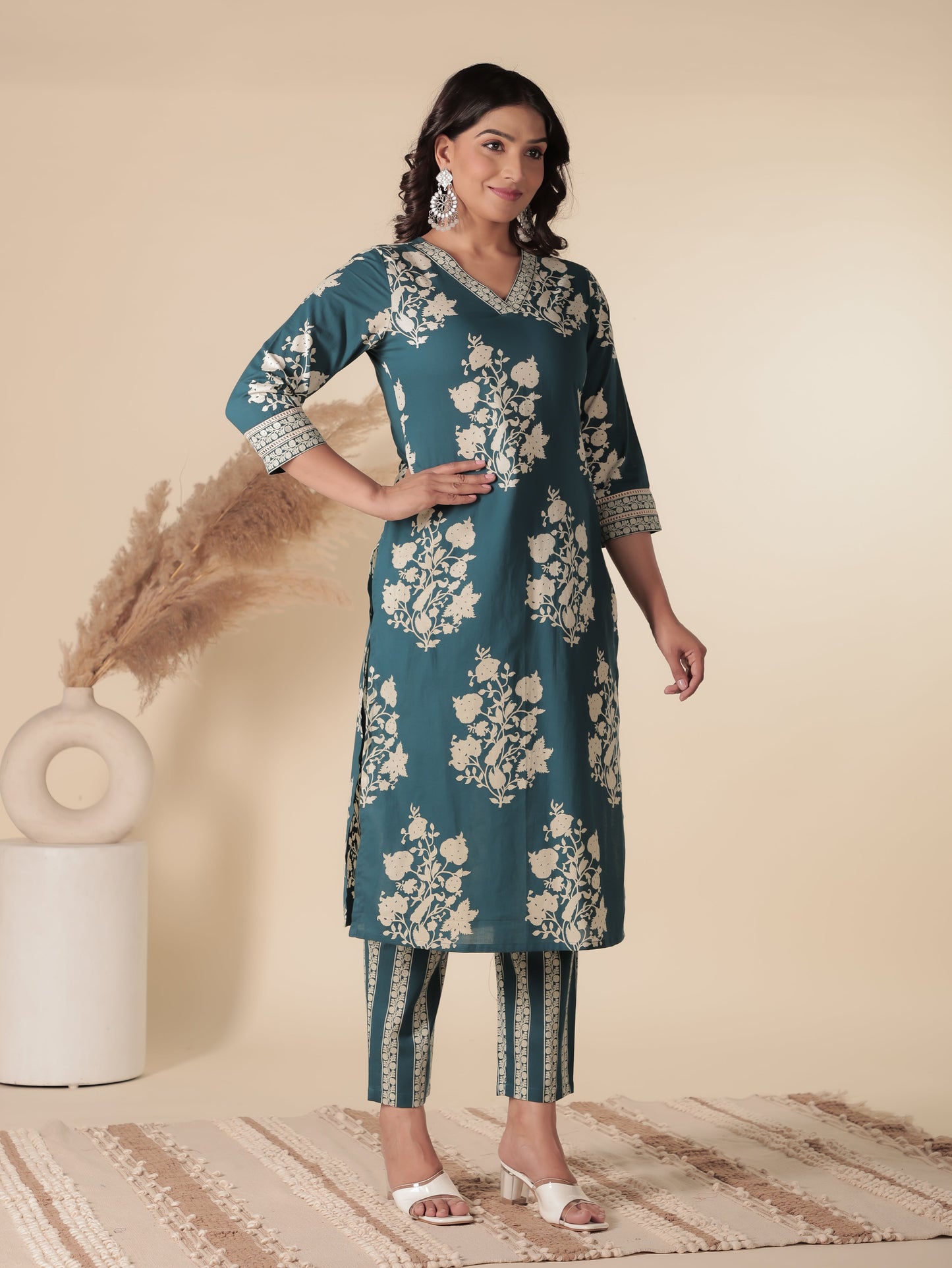 Soft Cotton Floral Straight Blue Kurta