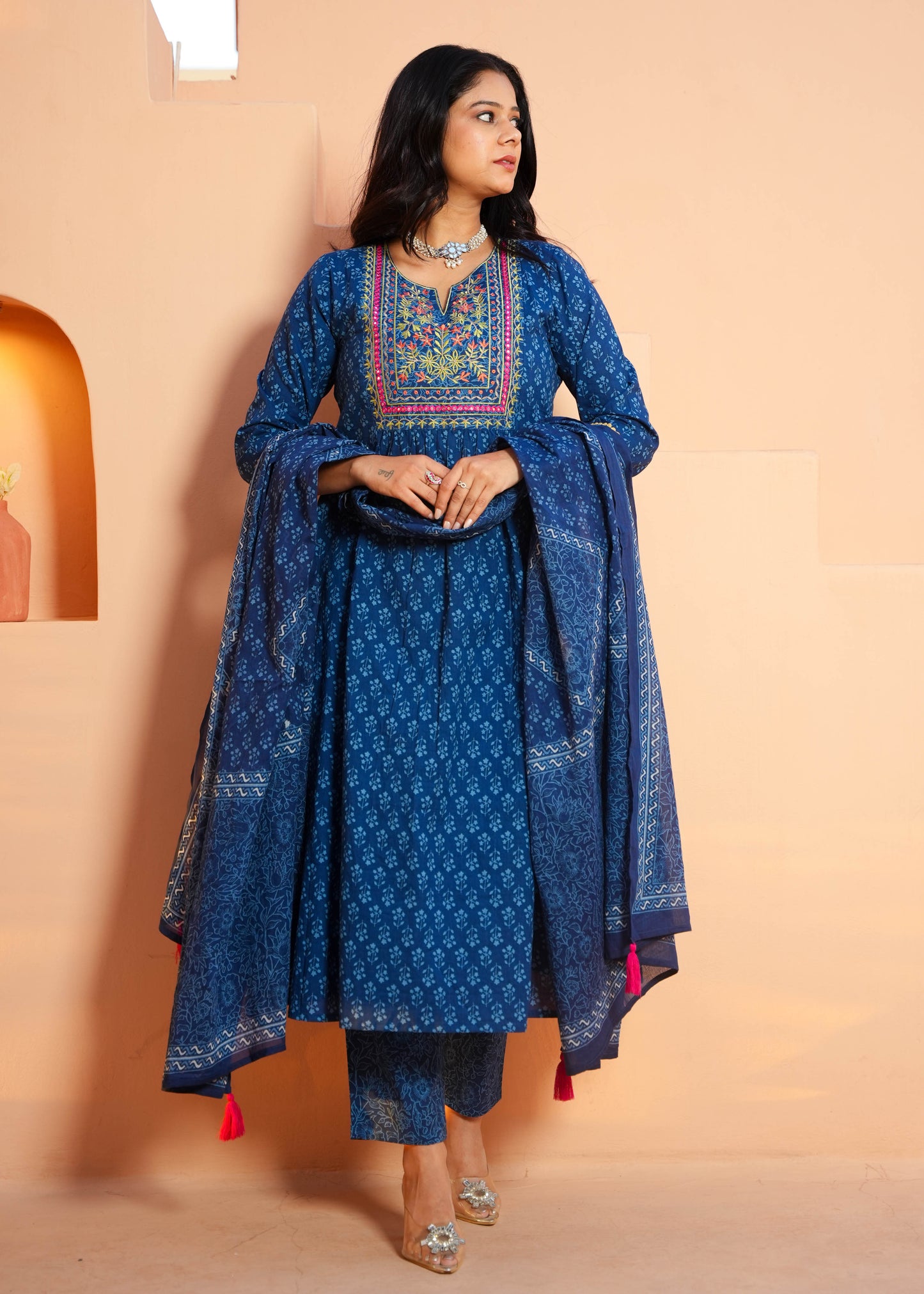 Embroidered Soft Cotton Butti Panelled Blue Kurta
