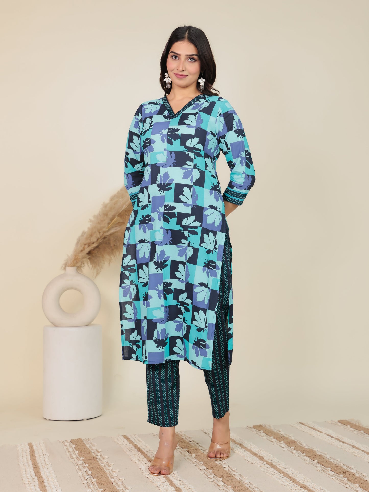 Soft Cotton Geometric Straight Green Kurta