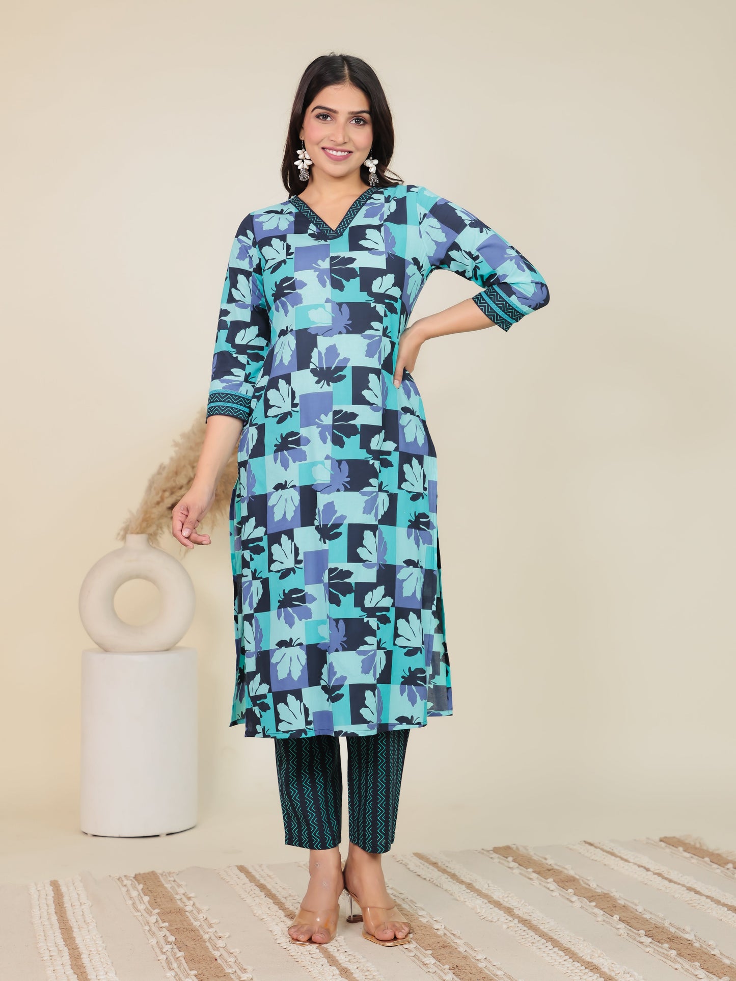 Soft Cotton Geometric Straight Green Kurta