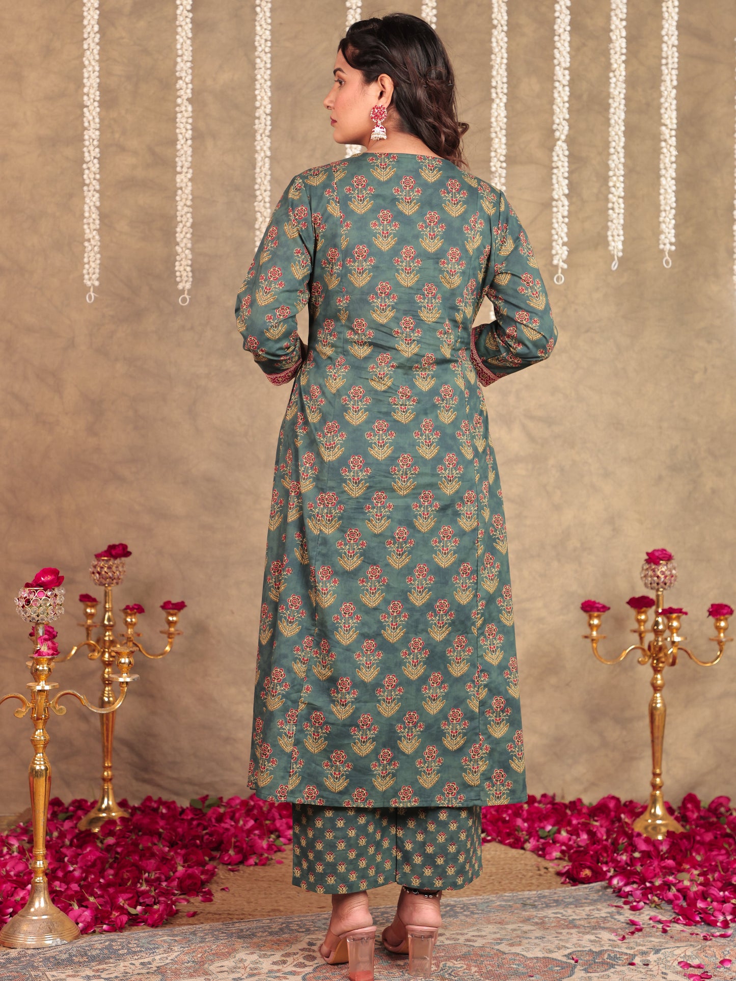 Embroidered Soft Cotton Block Print Panelled Green Kurta