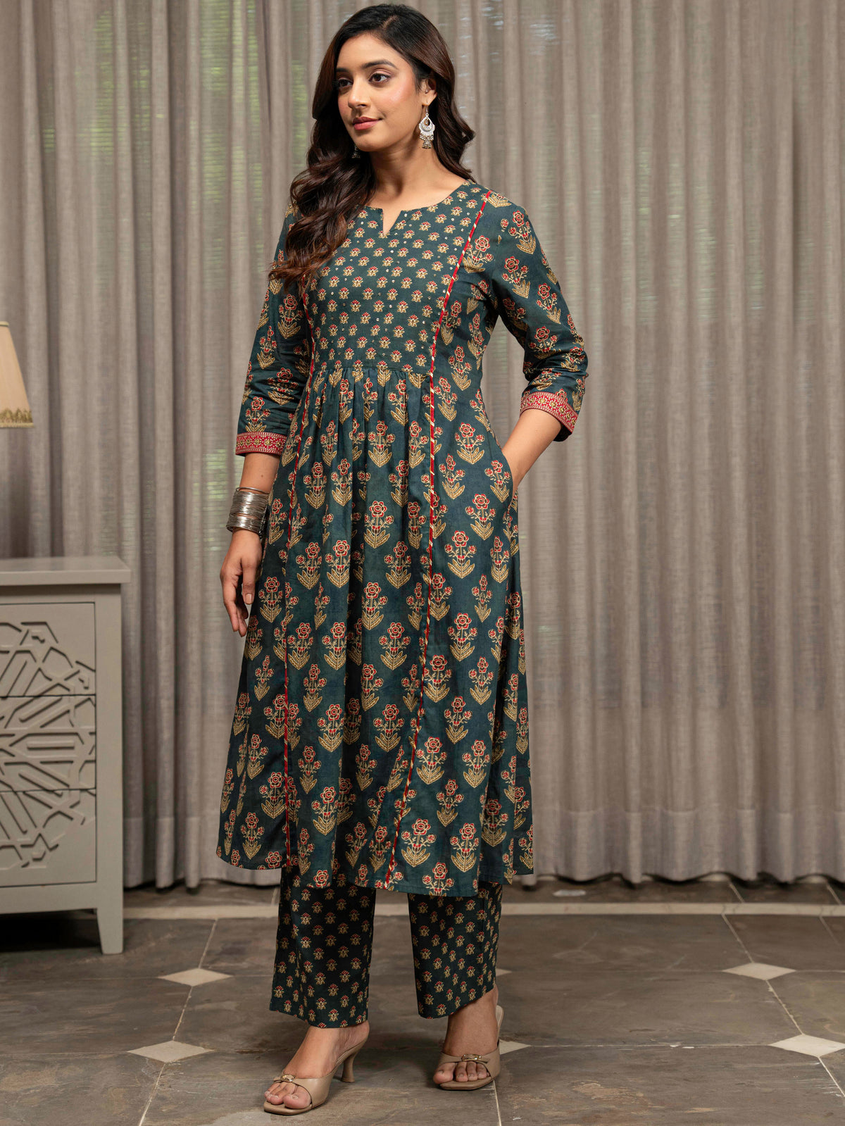 Embroidered Soft Cotton Block Print Panelled Green Kurta