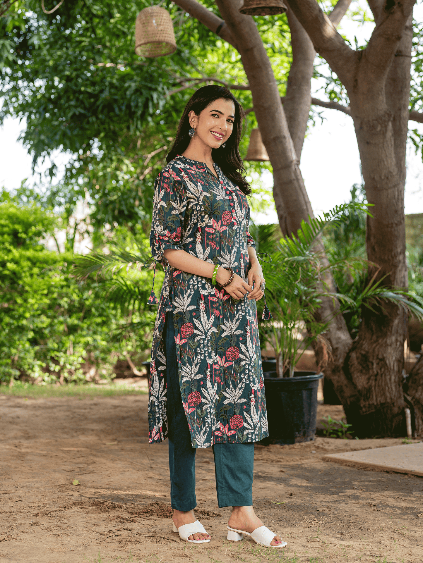 Soft Cotton Foliage Straight Green Kurta