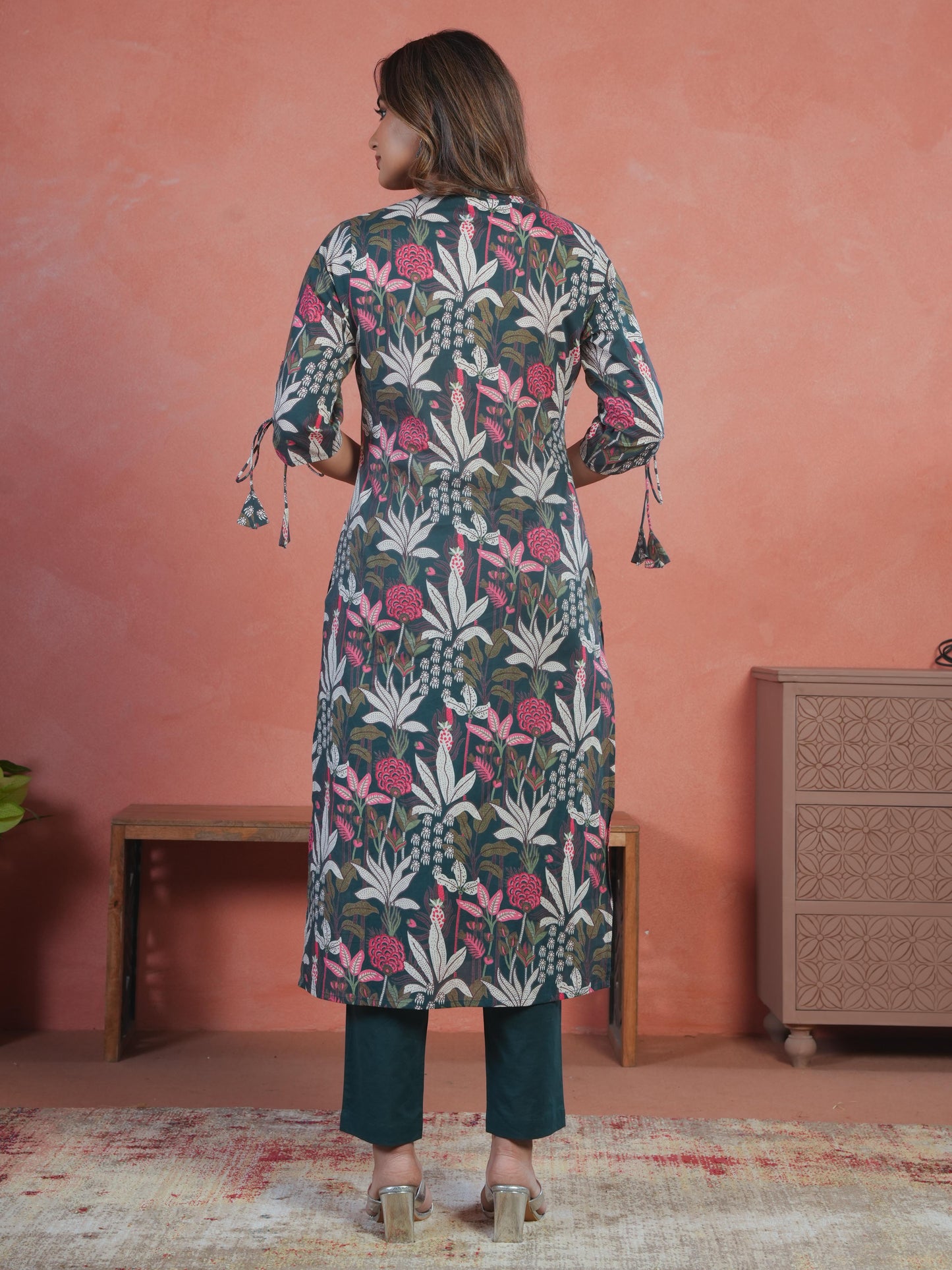Soft Cotton Foliage Straight Green Kurta
