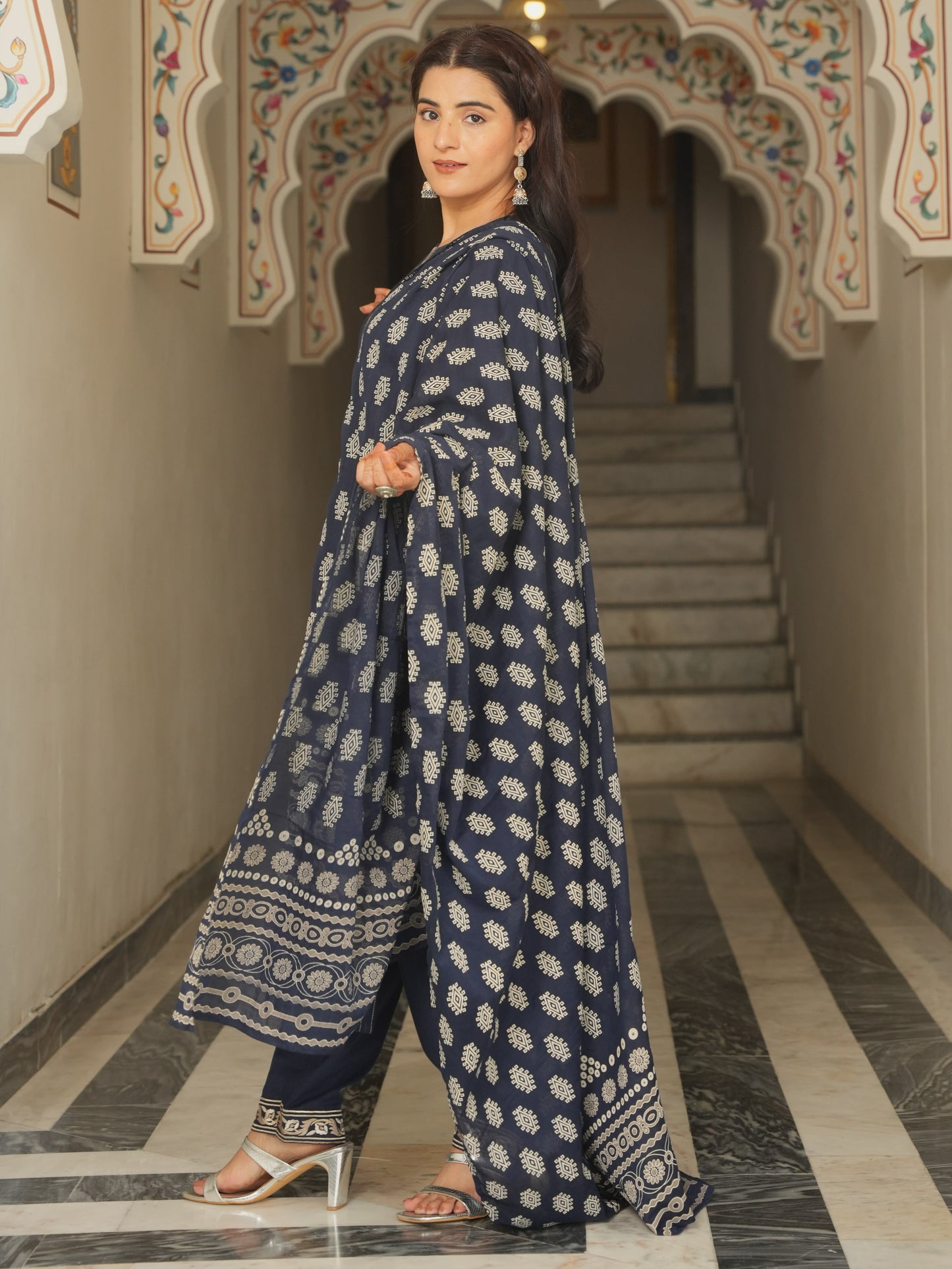 Embroidered Cotton Dobby Solid Straight Navy Blue Kurta