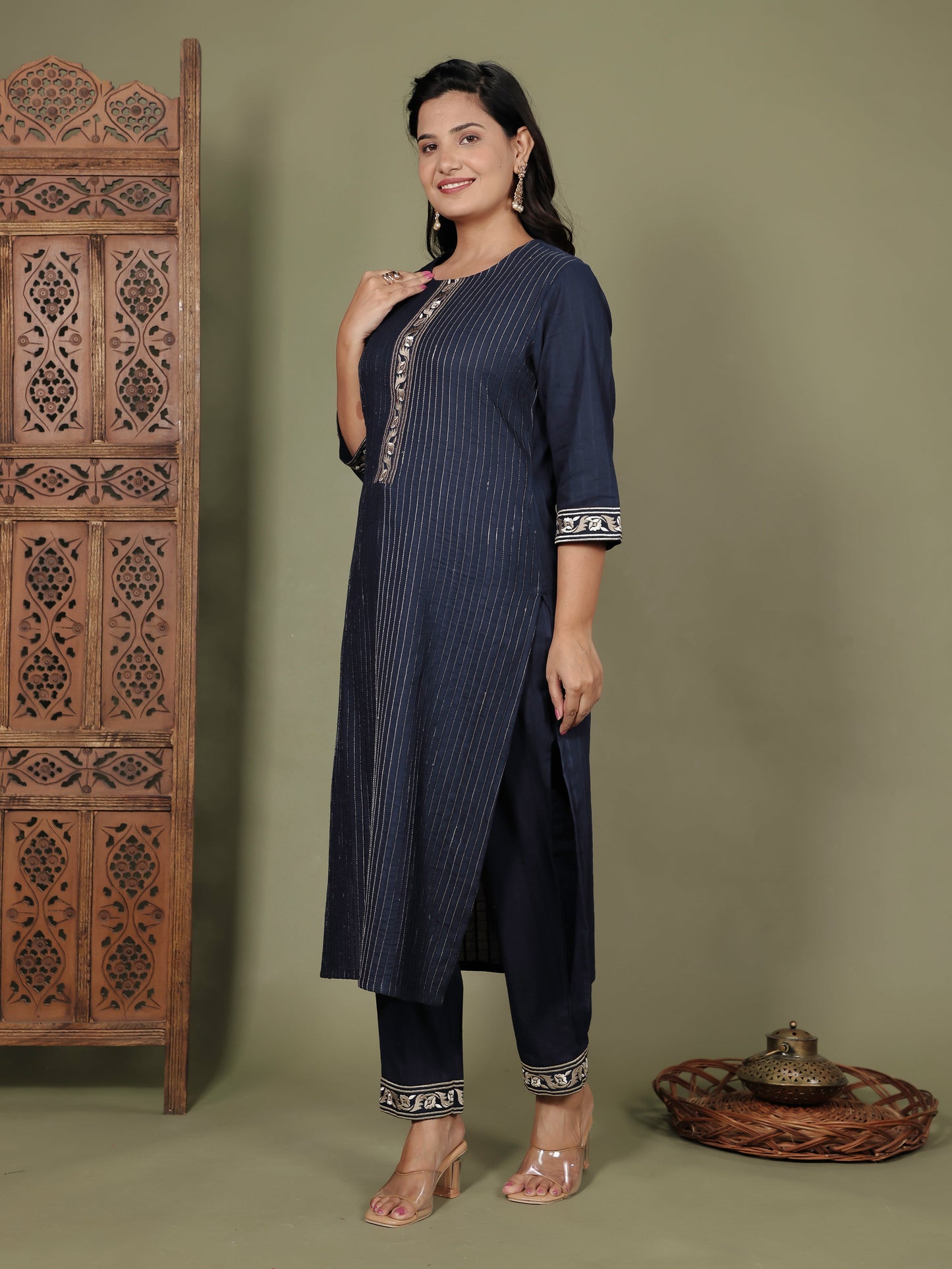Embroidered Cotton Dobby Solid Straight Navy Blue Kurta