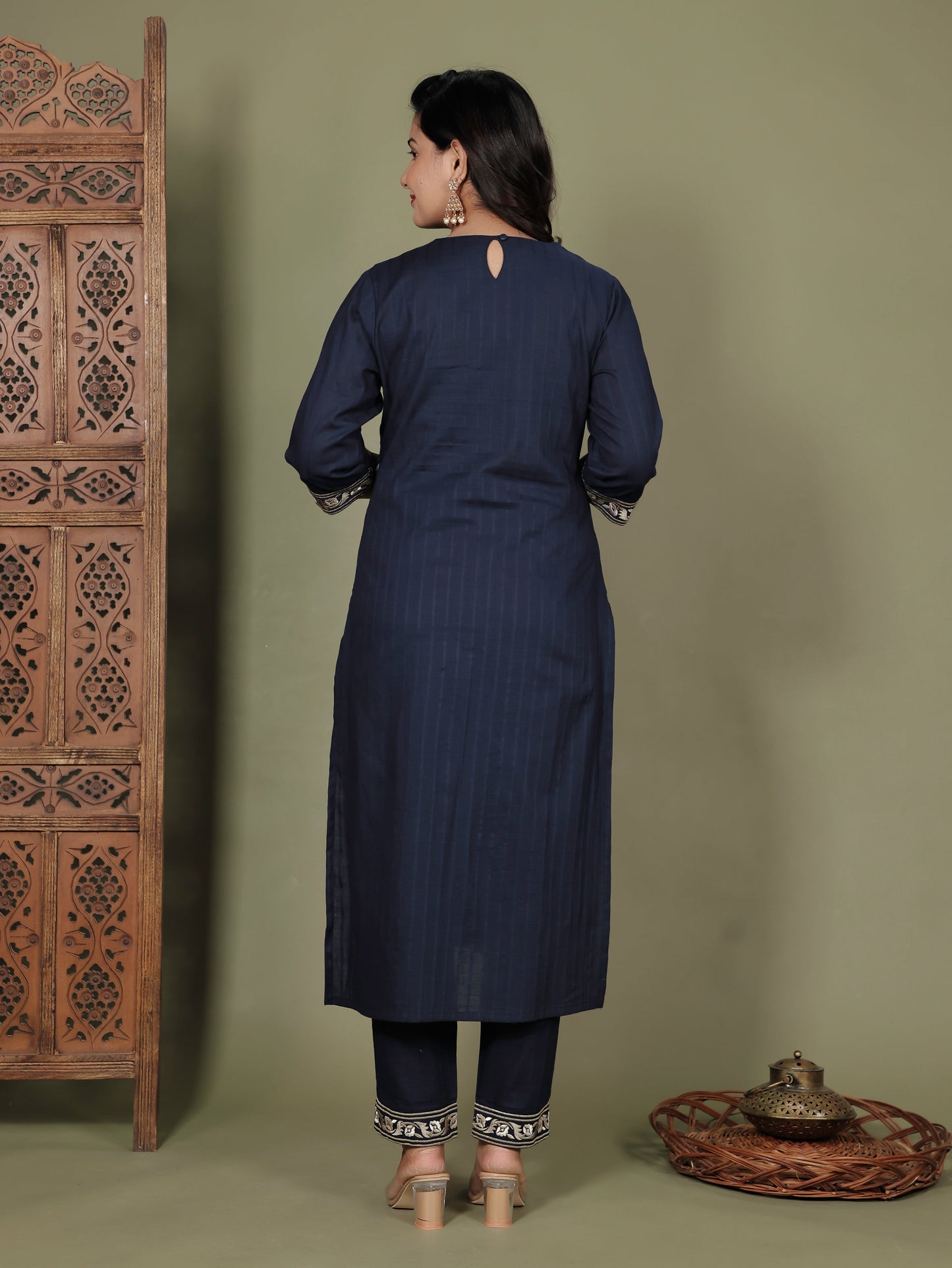 Embroidered Cotton Dobby Solid Straight Navy Blue Kurta