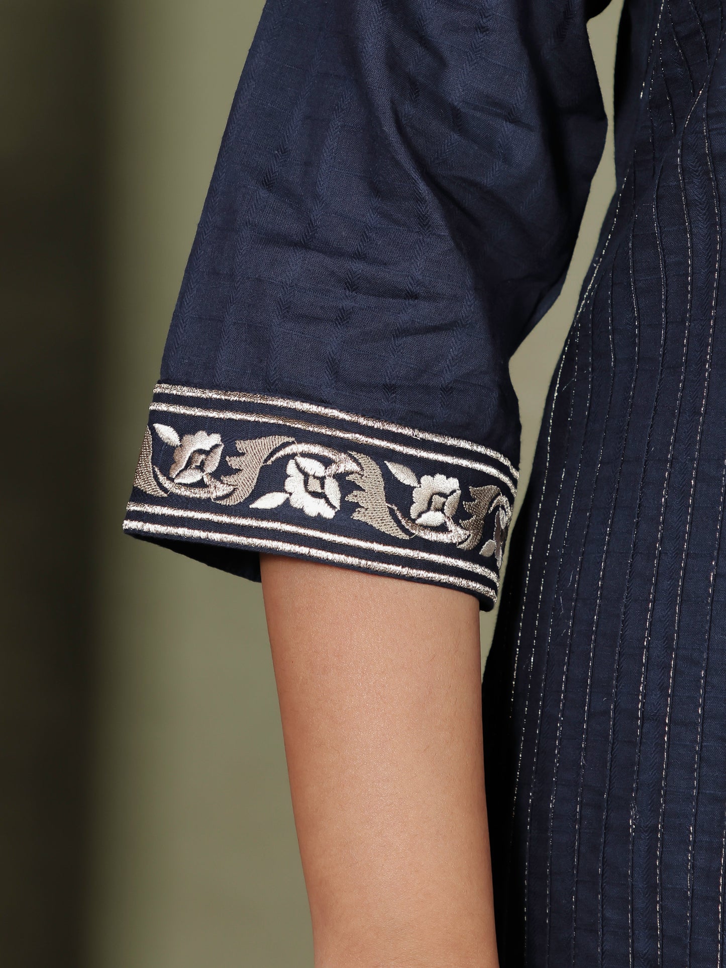 Embroidered Cotton Dobby Solid Straight Navy Blue Kurta