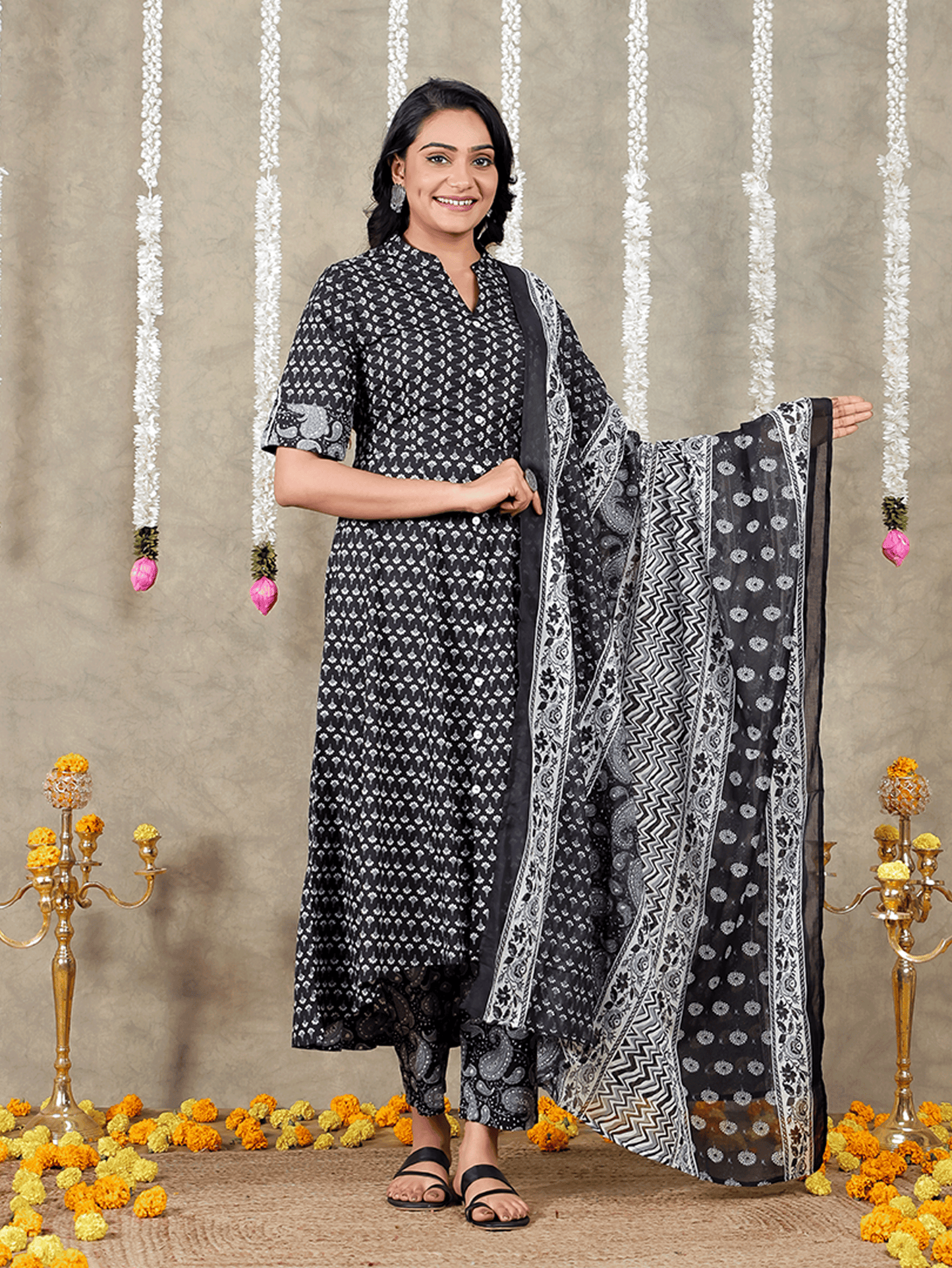 Cotton Voile Chevron Black Dupatta