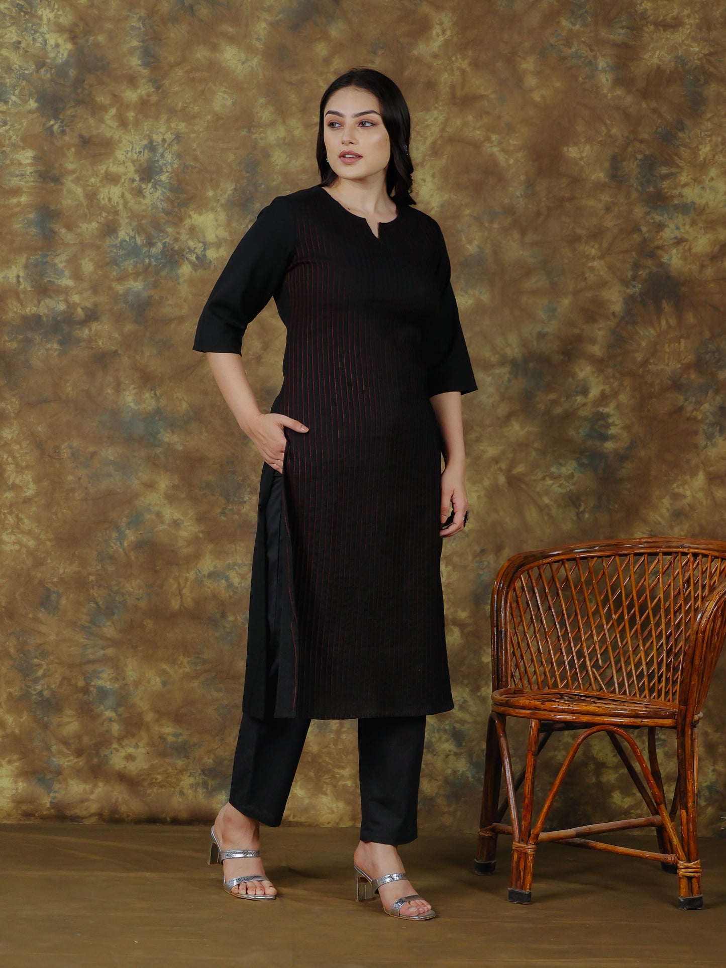 Linen Cotton Solid Straight Black Kurta