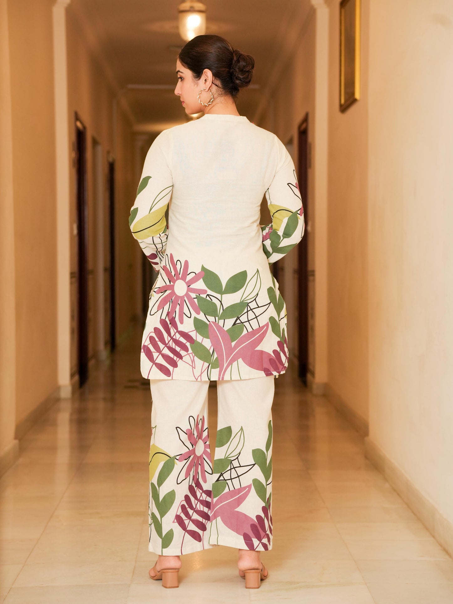Linen Cotton Placement Print Straight Cream Kurta