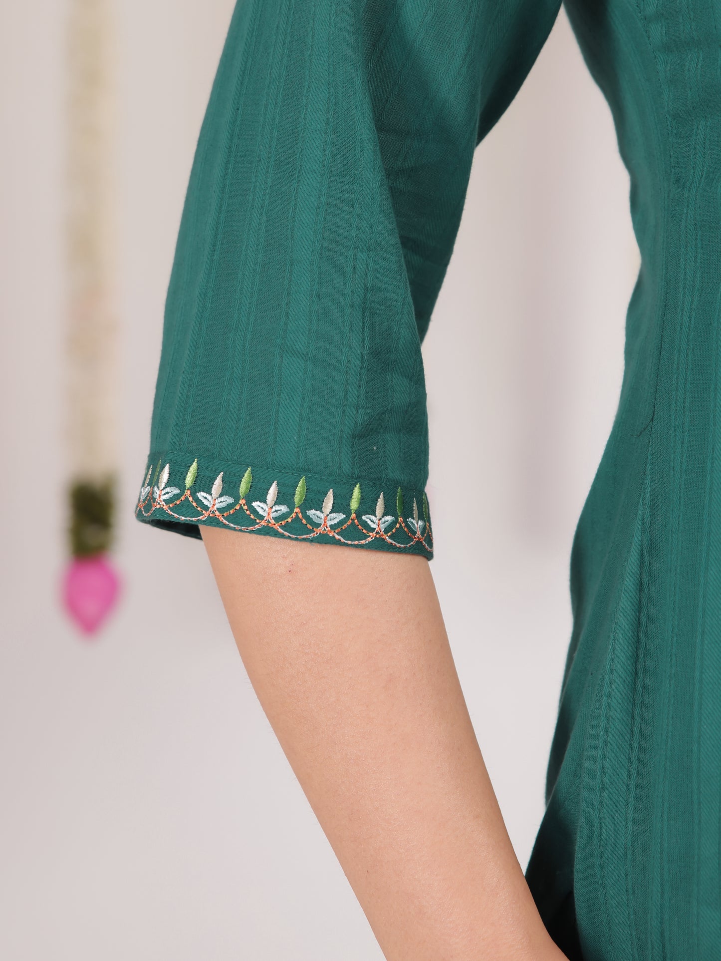 Embroidered Cotton Dobby Solid Straight Green Kurta