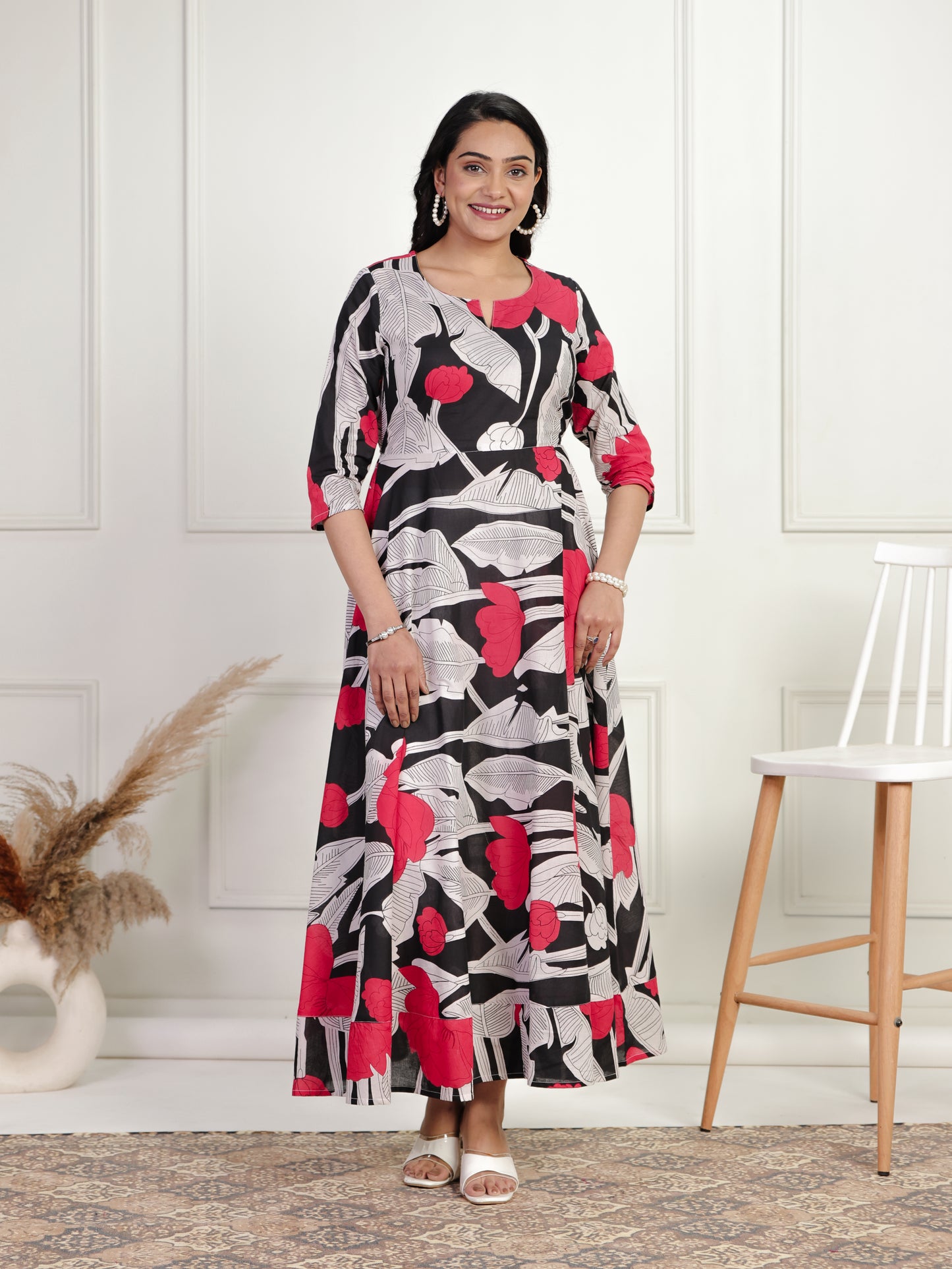 Soft Cotton Floral Flared Black Dress