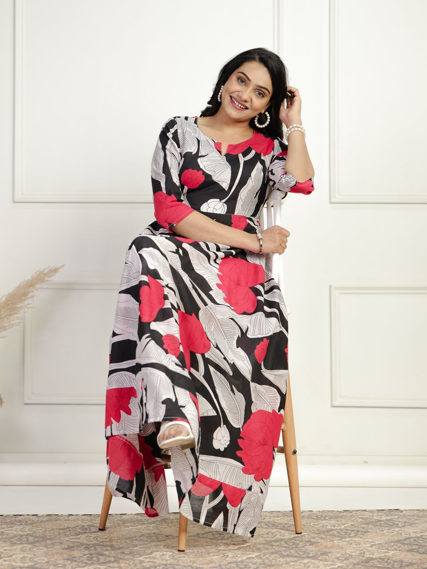 Soft Cotton Floral Flared Black Dress