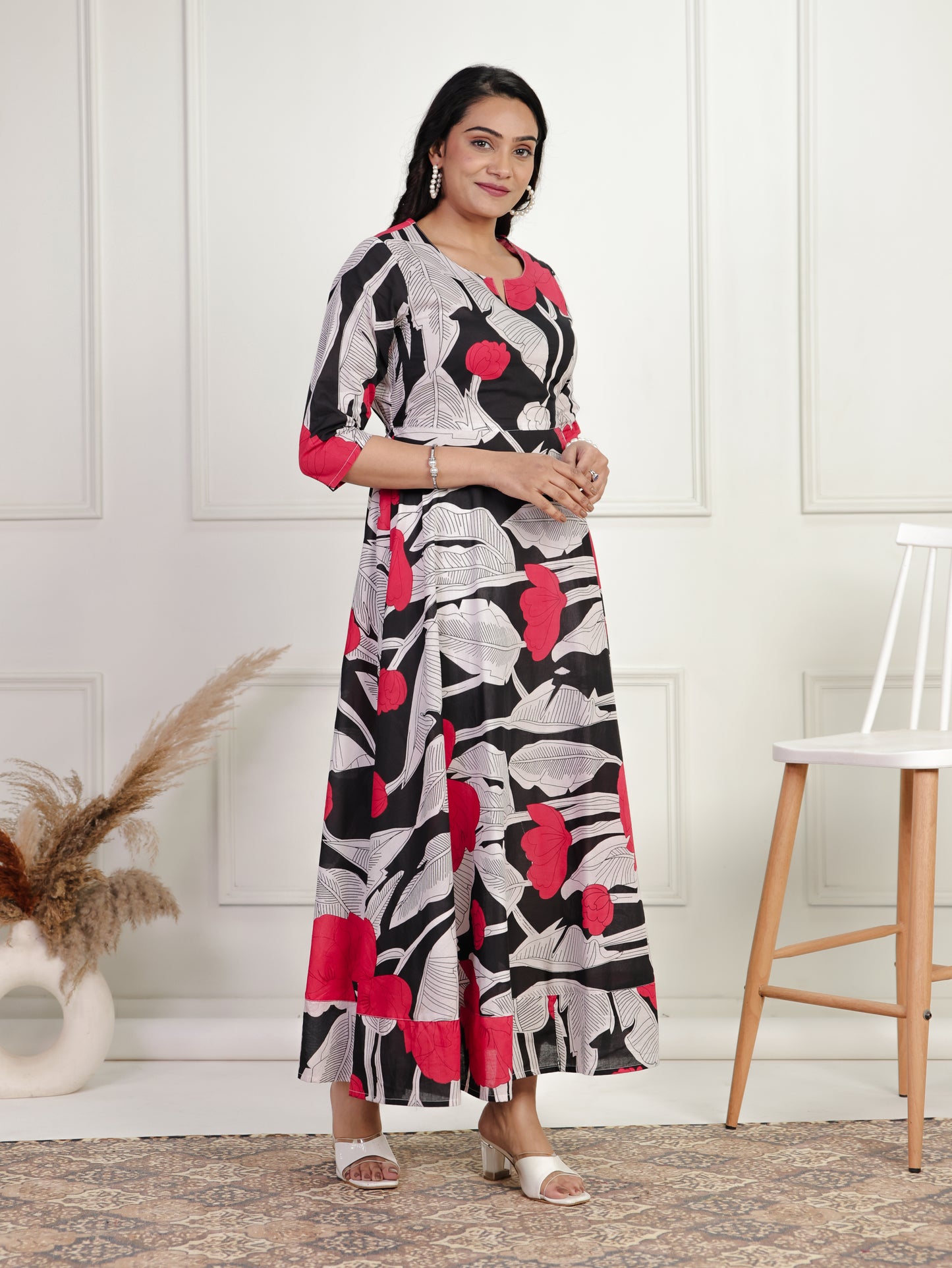 Soft Cotton Floral Flared Black Dress