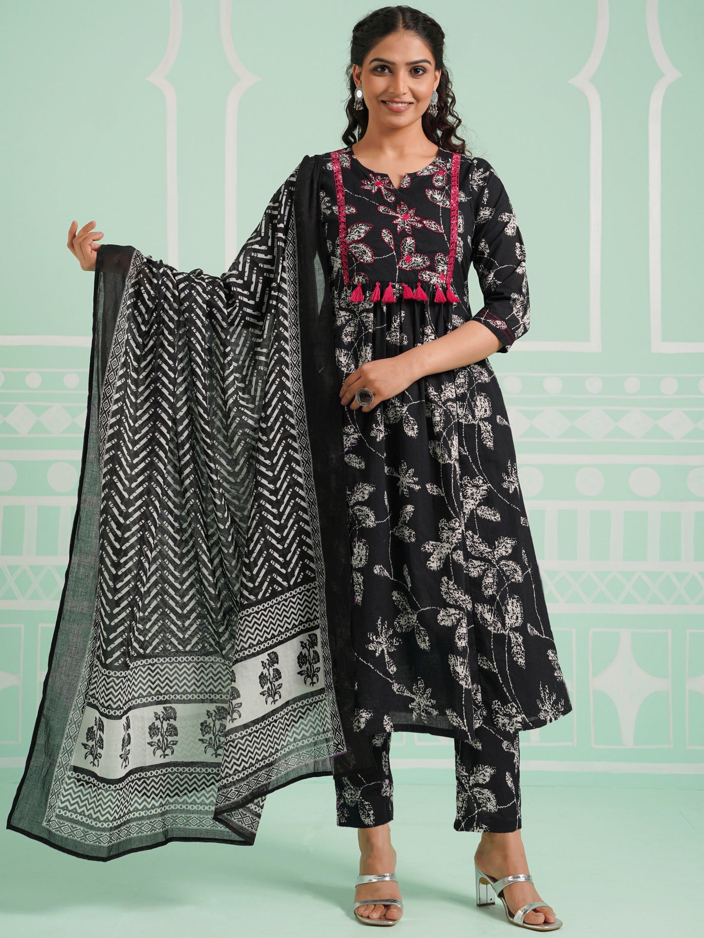 Soft Cotton Floral Panelled Black Kurta