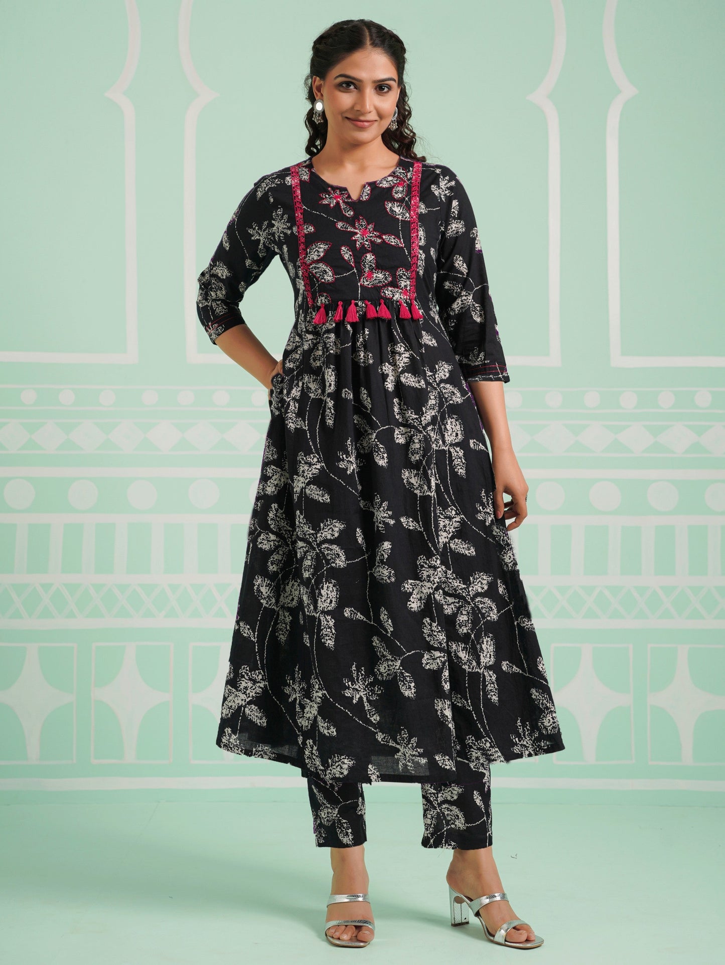 Soft Cotton Floral Panelled Black Kurta