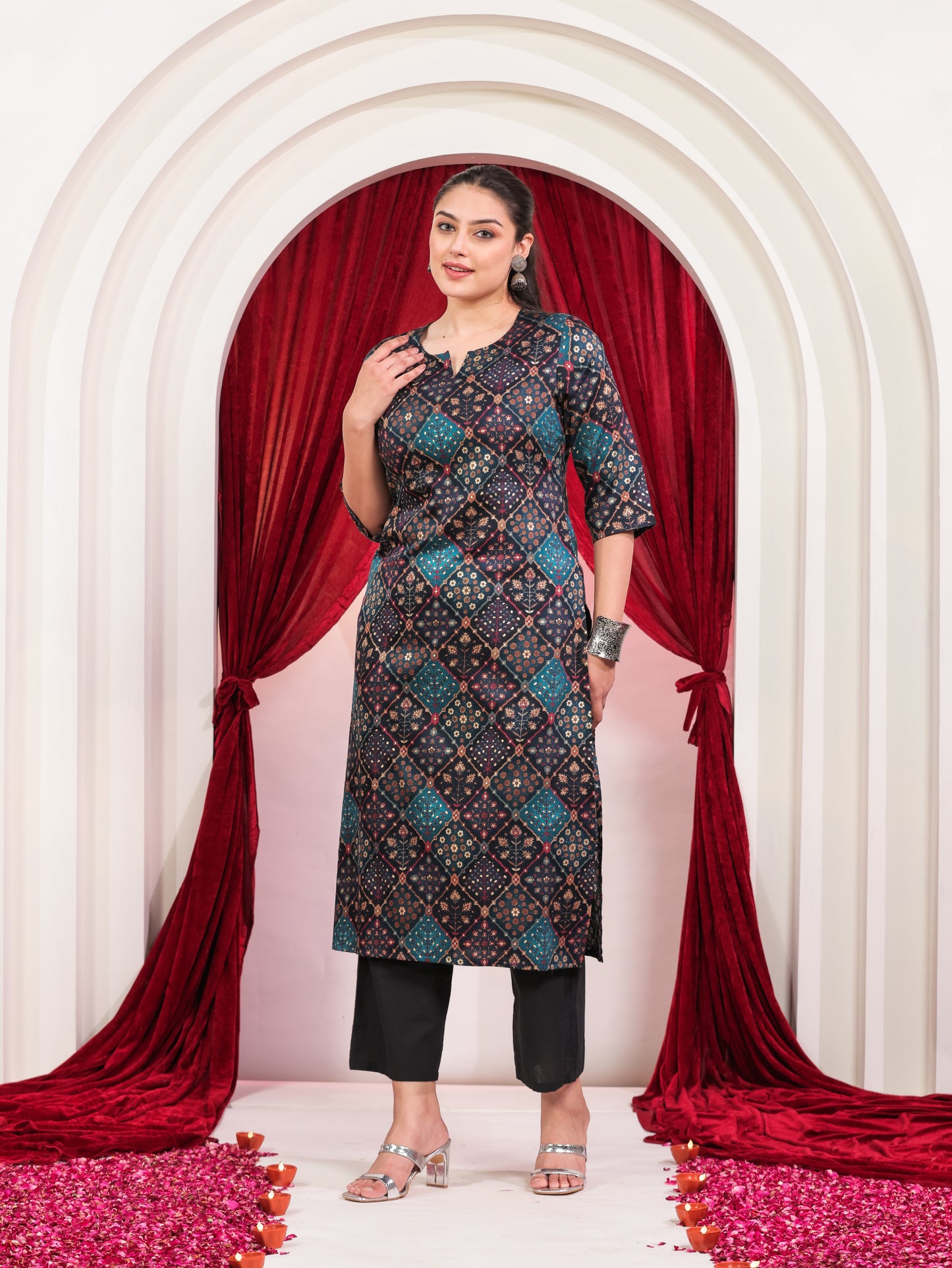 Muslin Geometric Straight Navy Blue Kurta