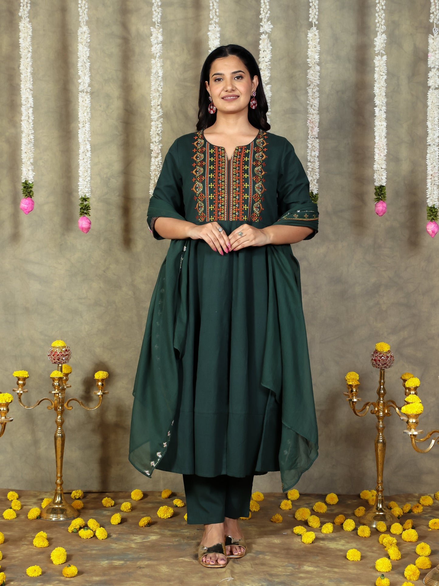 Embroidered Cotton Voile Solid Green Dupatta