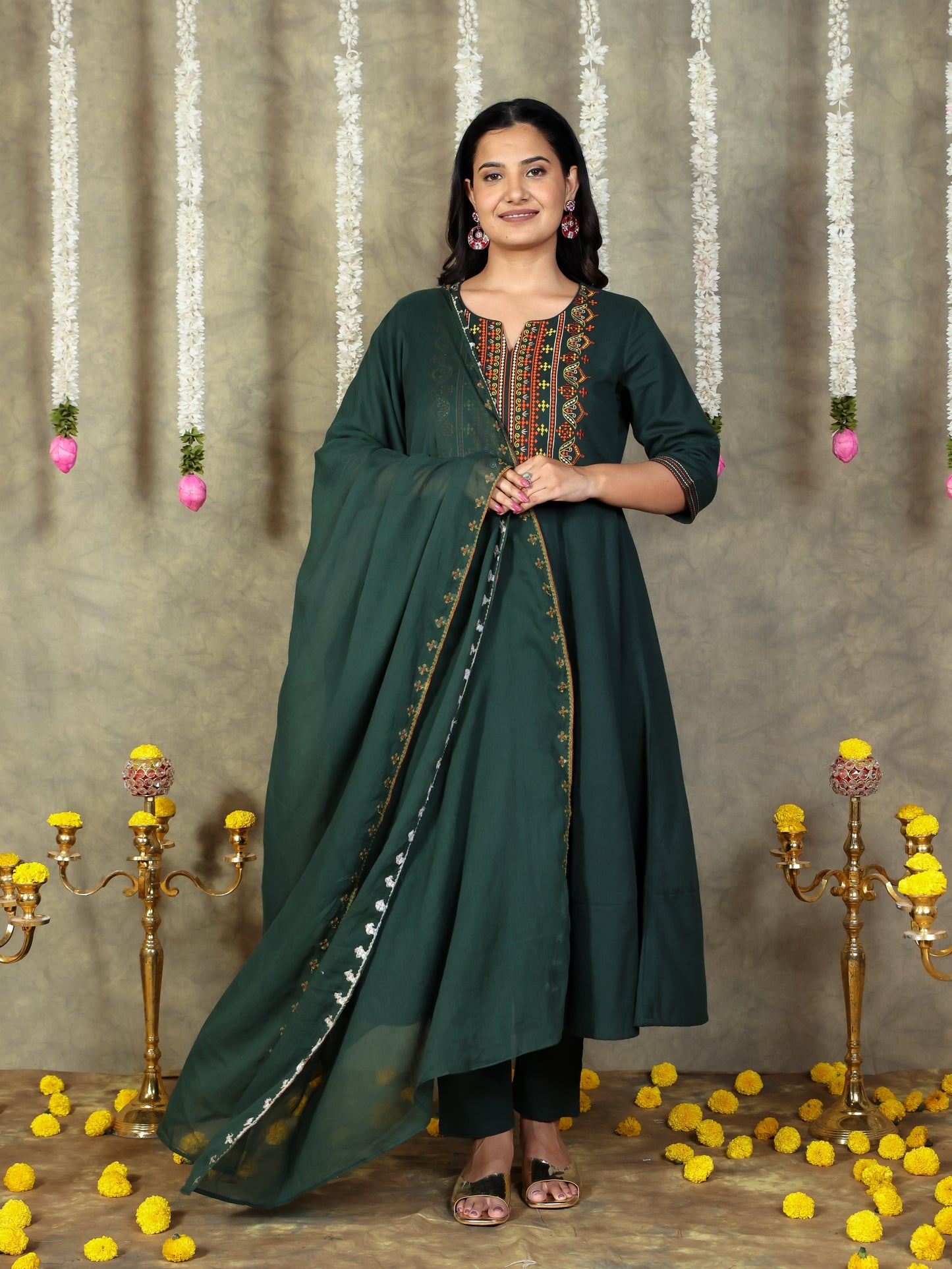 Embroidered Cotton Voile Solid Green Dupatta
