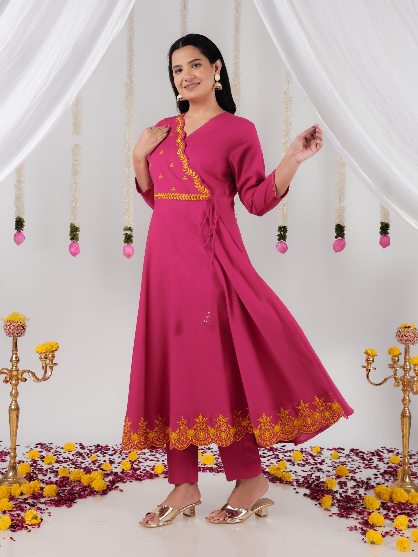 Embroidered Linen Cotton Solid Anarkali Pink Kurta