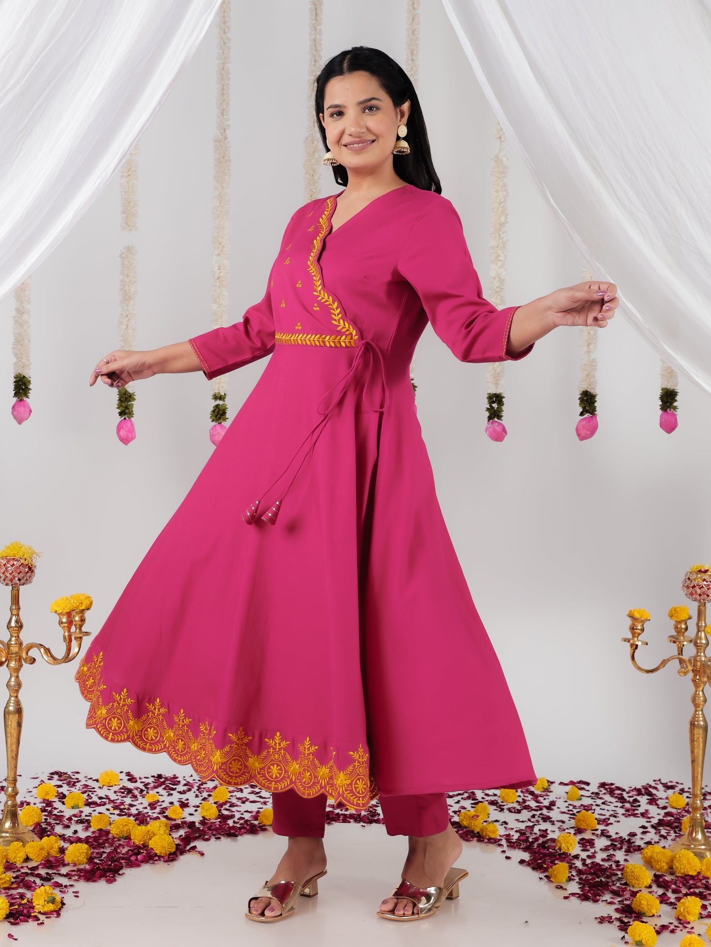 Embroidered Linen Cotton Solid Anarkali Pink Kurta