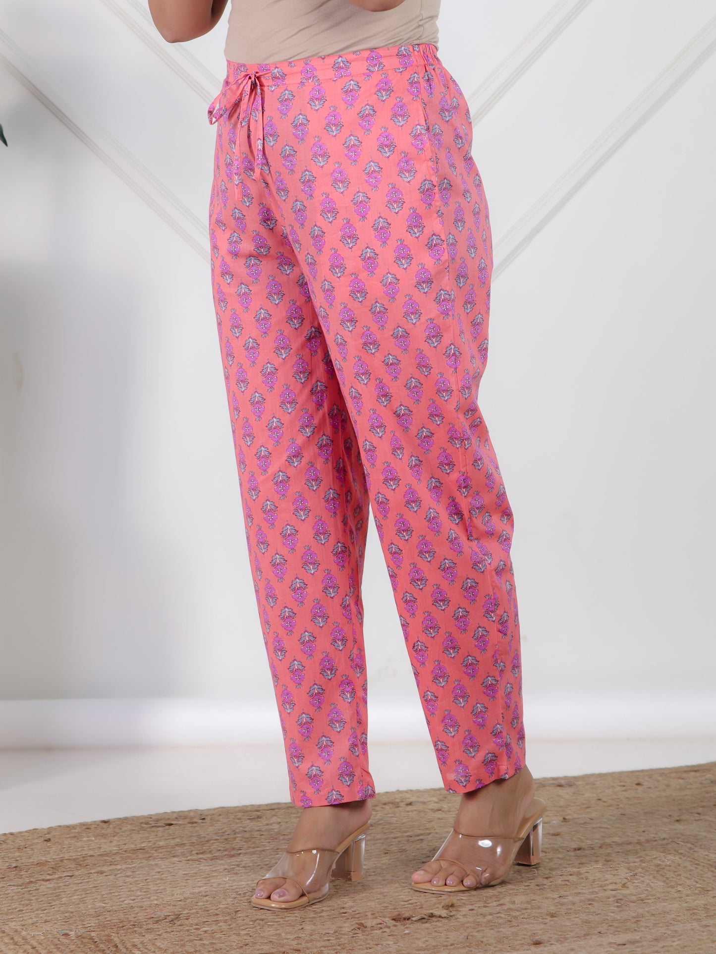 Embroidered Soft Cotton Floral Panelled Peach Kurta