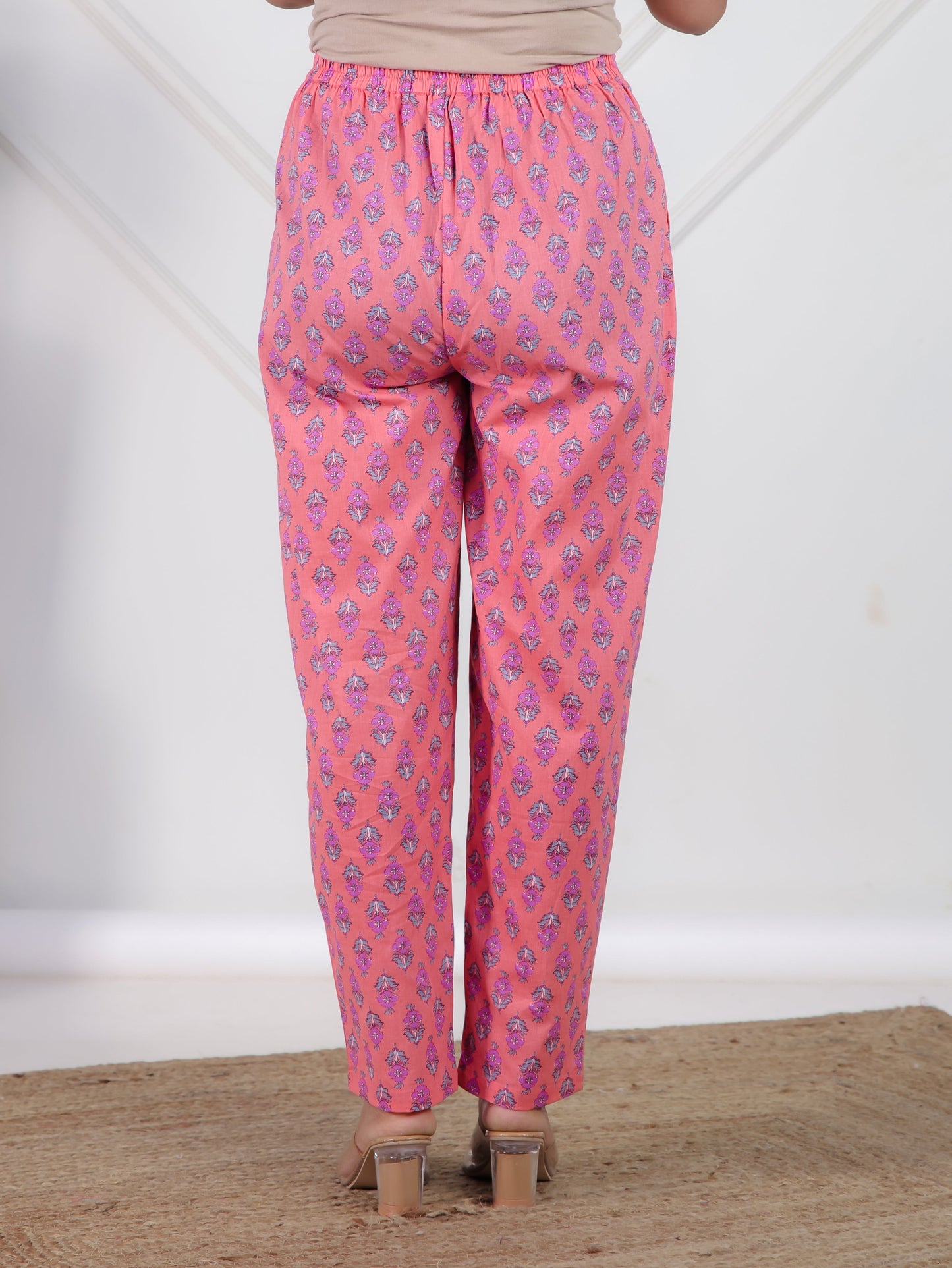 Embroidered Soft Cotton Floral Panelled Peach Kurta