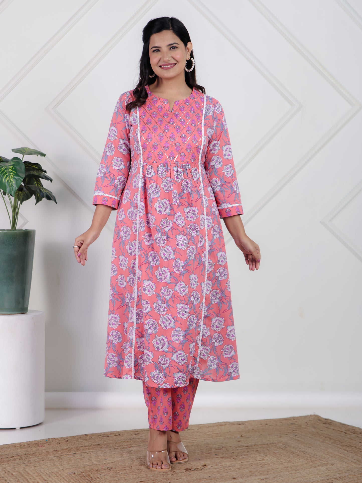 Embroidered Soft Cotton Floral Panelled Peach Kurta