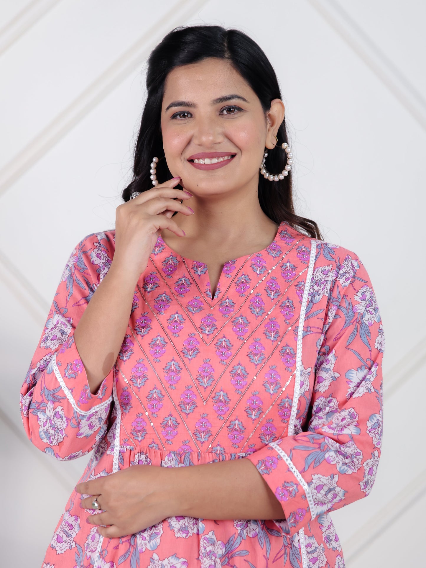Embroidered Soft Cotton Floral Panelled Peach Kurta