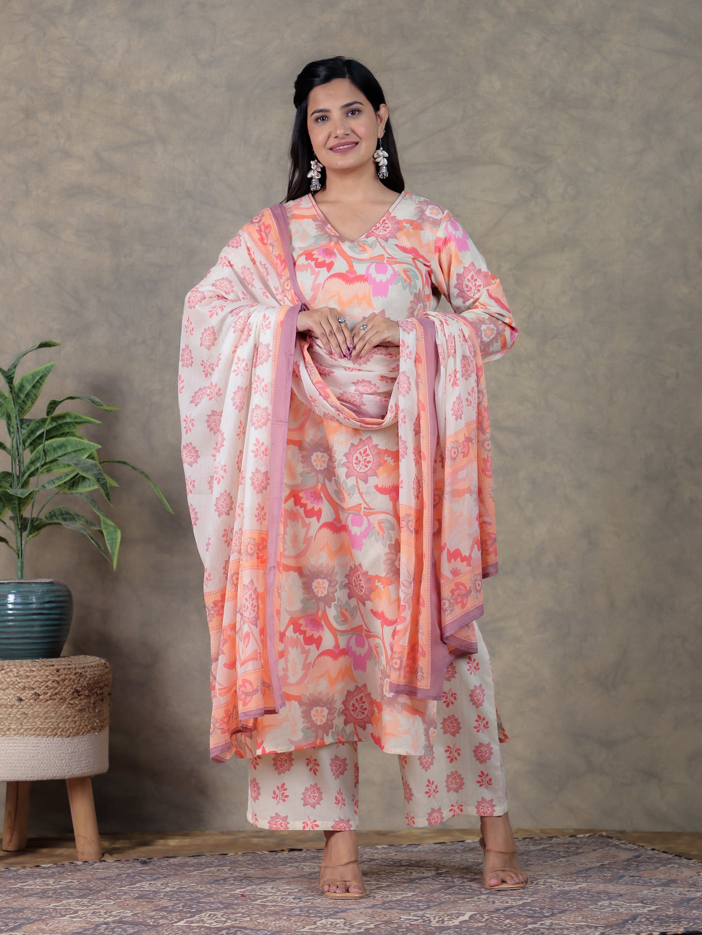 Embroidered Soft Cotton Floral Straight Cream Kurta