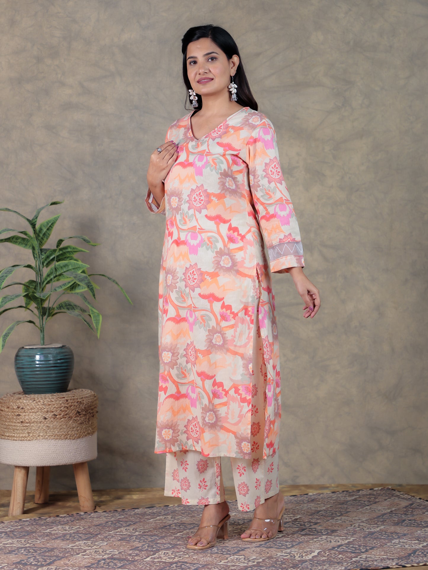 Embroidered Soft Cotton Floral Straight Cream Kurta