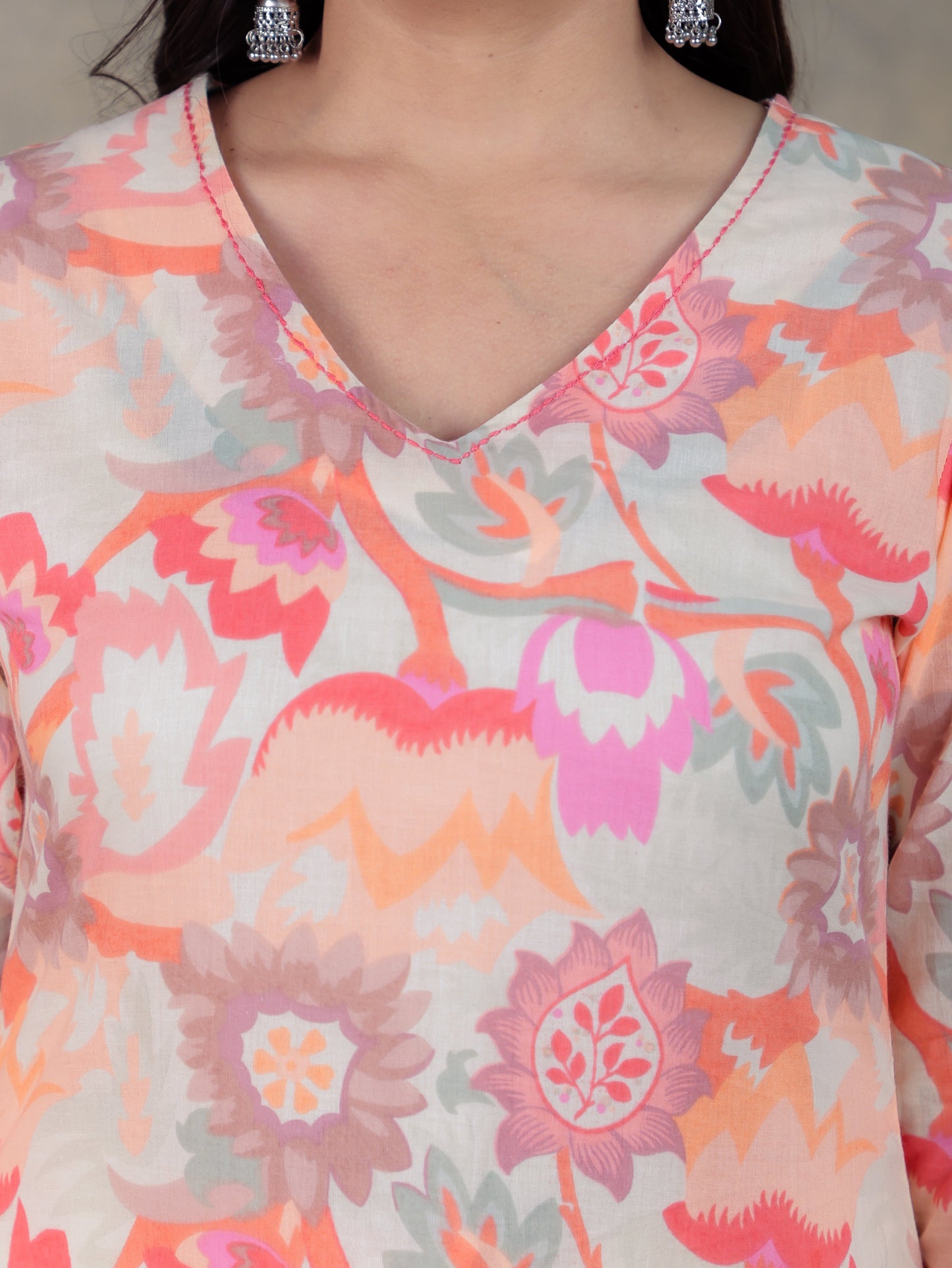 Embroidered Soft Cotton Floral Straight Cream Kurta