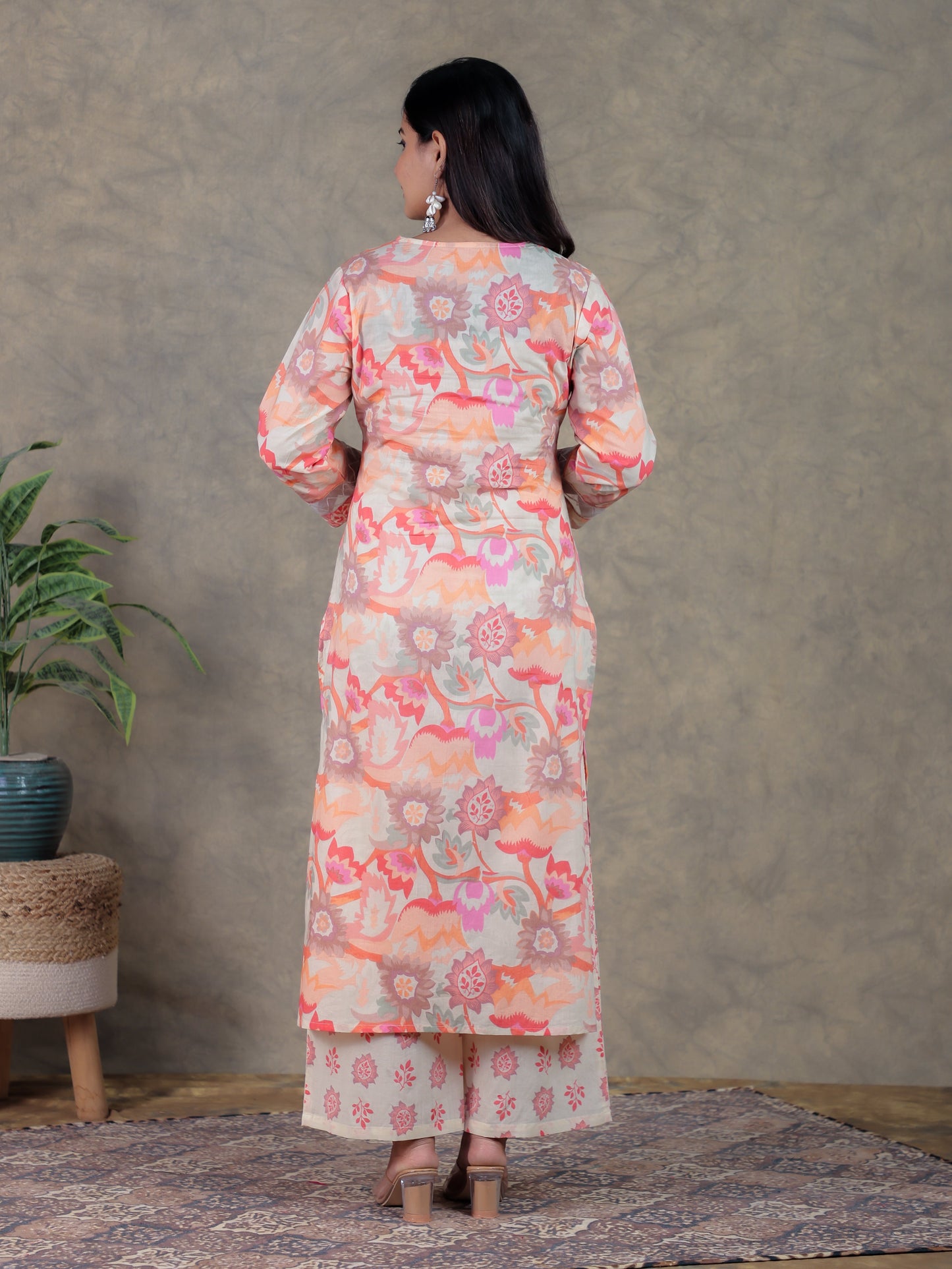 Embroidered Soft Cotton Floral Straight Cream Kurta