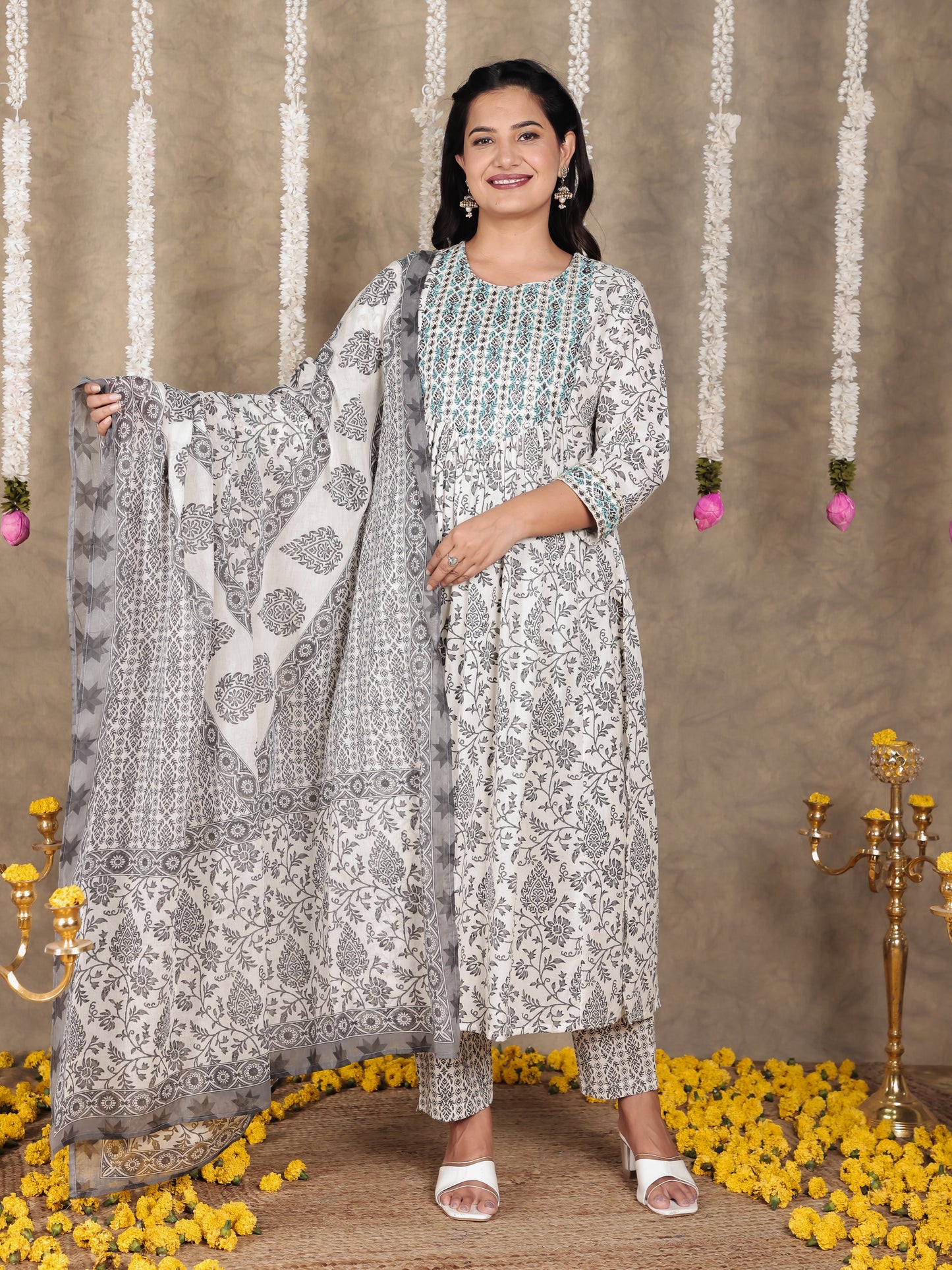Cotton Voile Floral Off White Dupatta