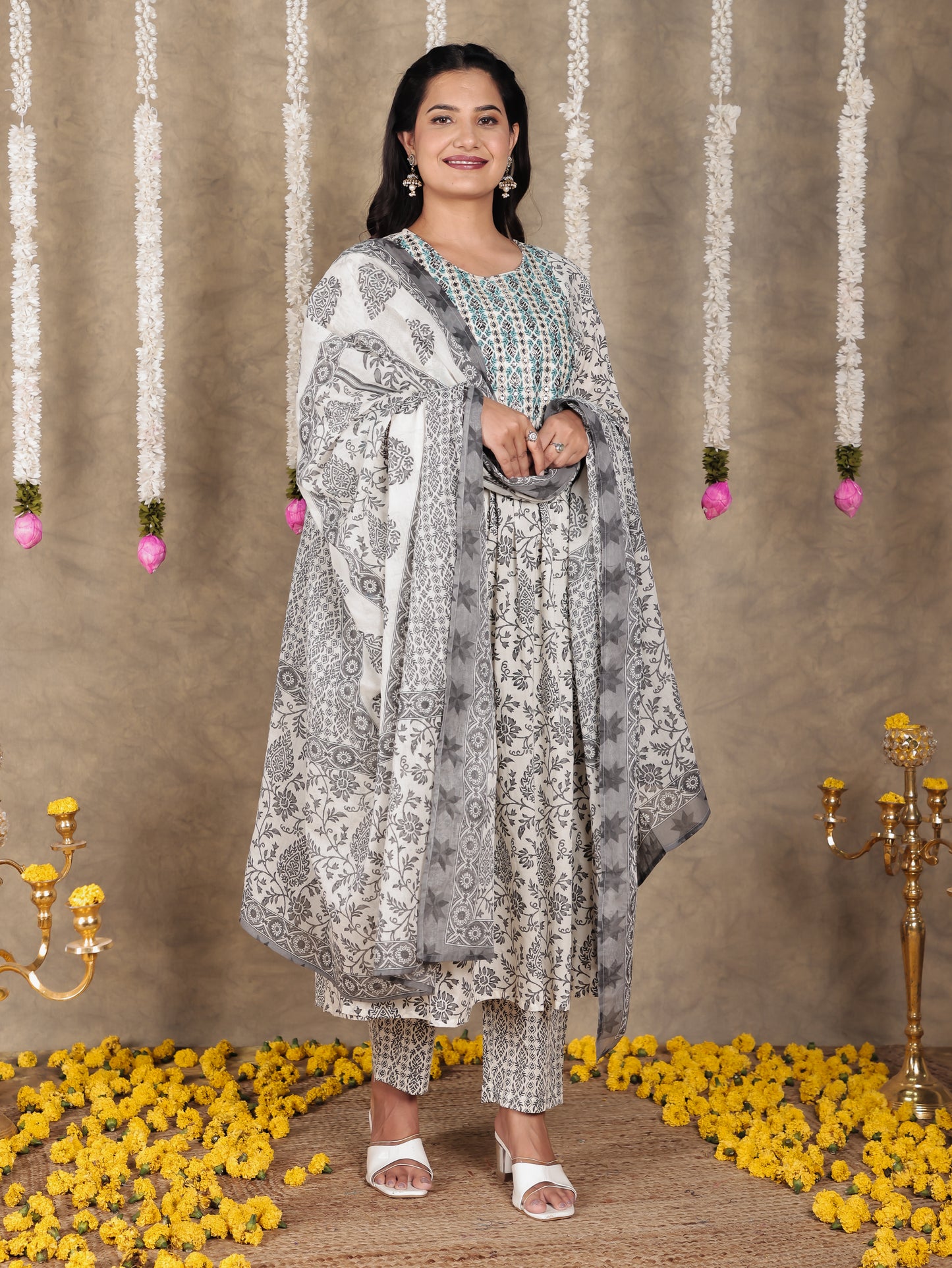 Cotton Voile Floral Off White Dupatta