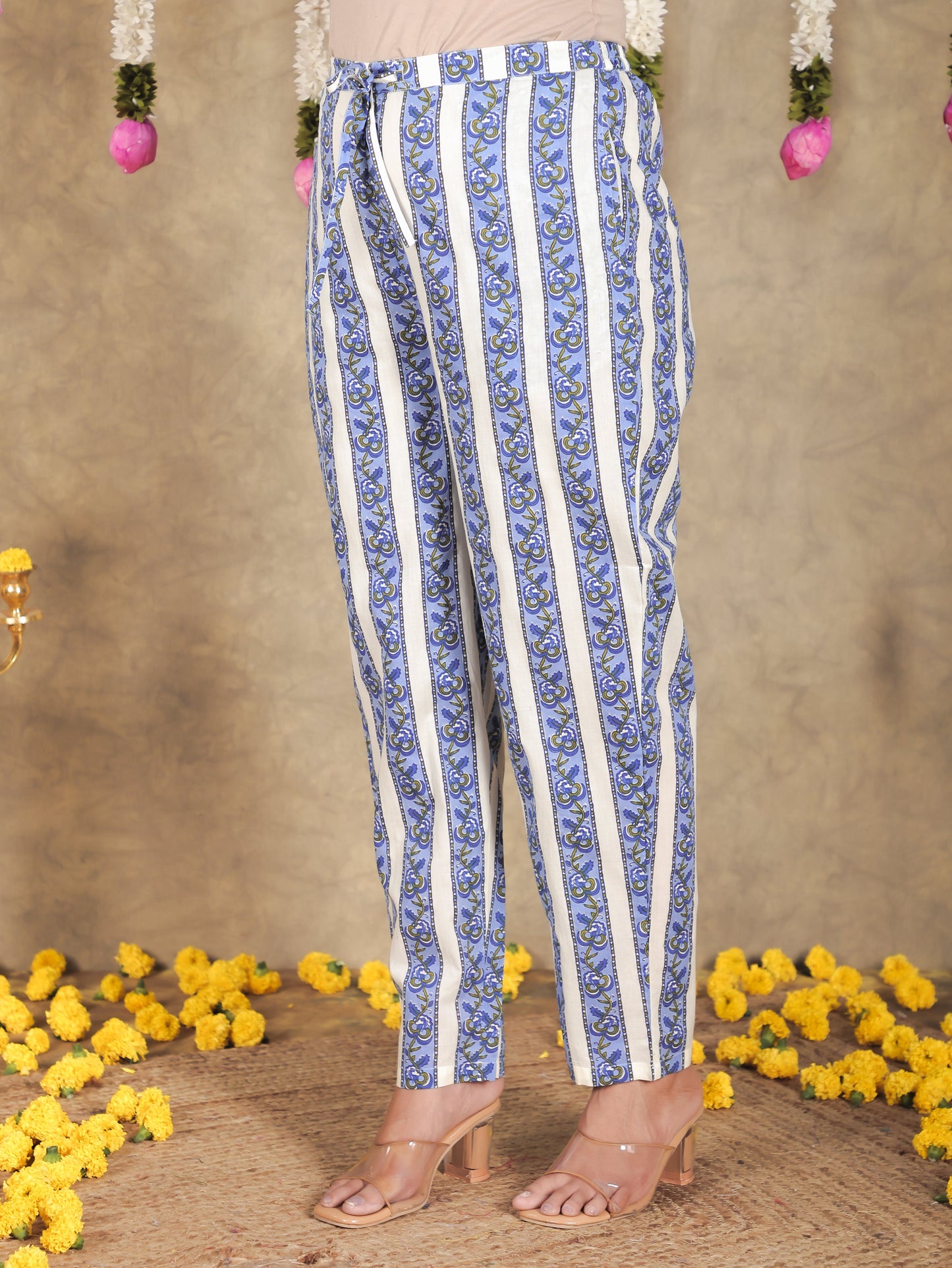 Embroidered Soft Cotton Floral Straight Cream Kurta