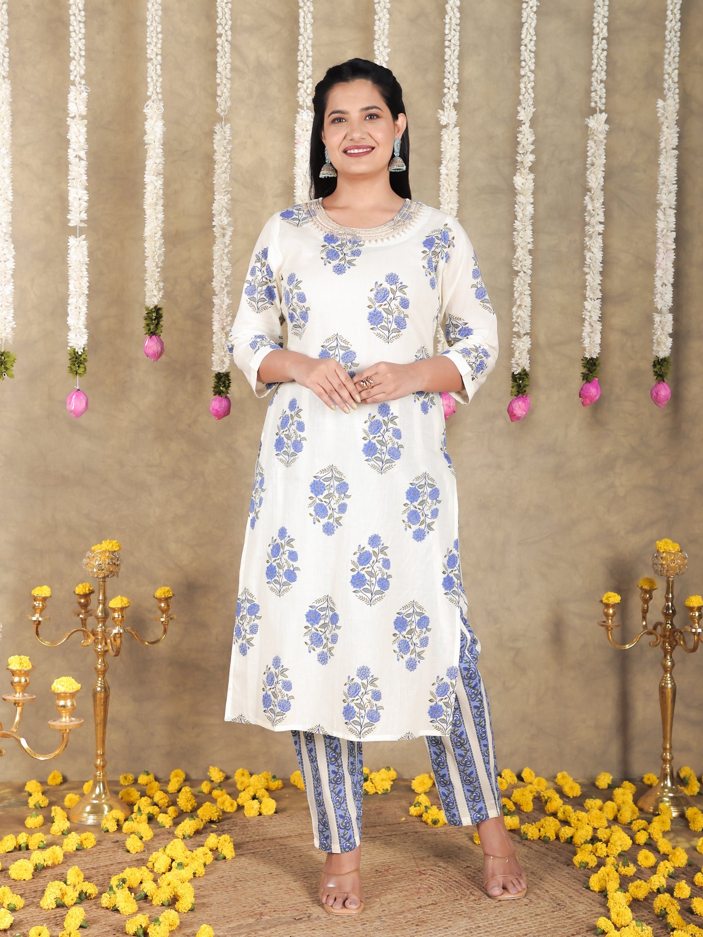 Embroidered Soft Cotton Floral Straight Cream Kurta