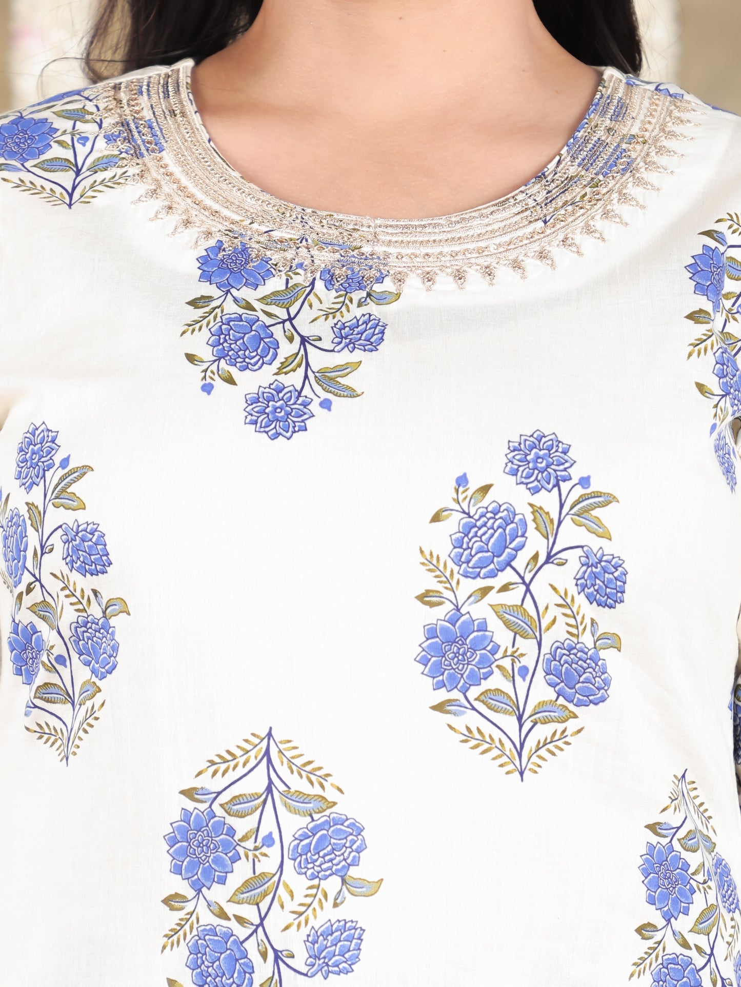 Embroidered Soft Cotton Floral Straight Cream Kurta