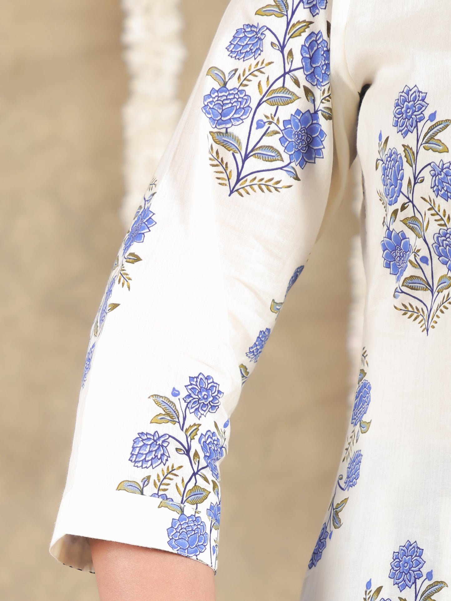 Embroidered Soft Cotton Floral Straight Cream Kurta