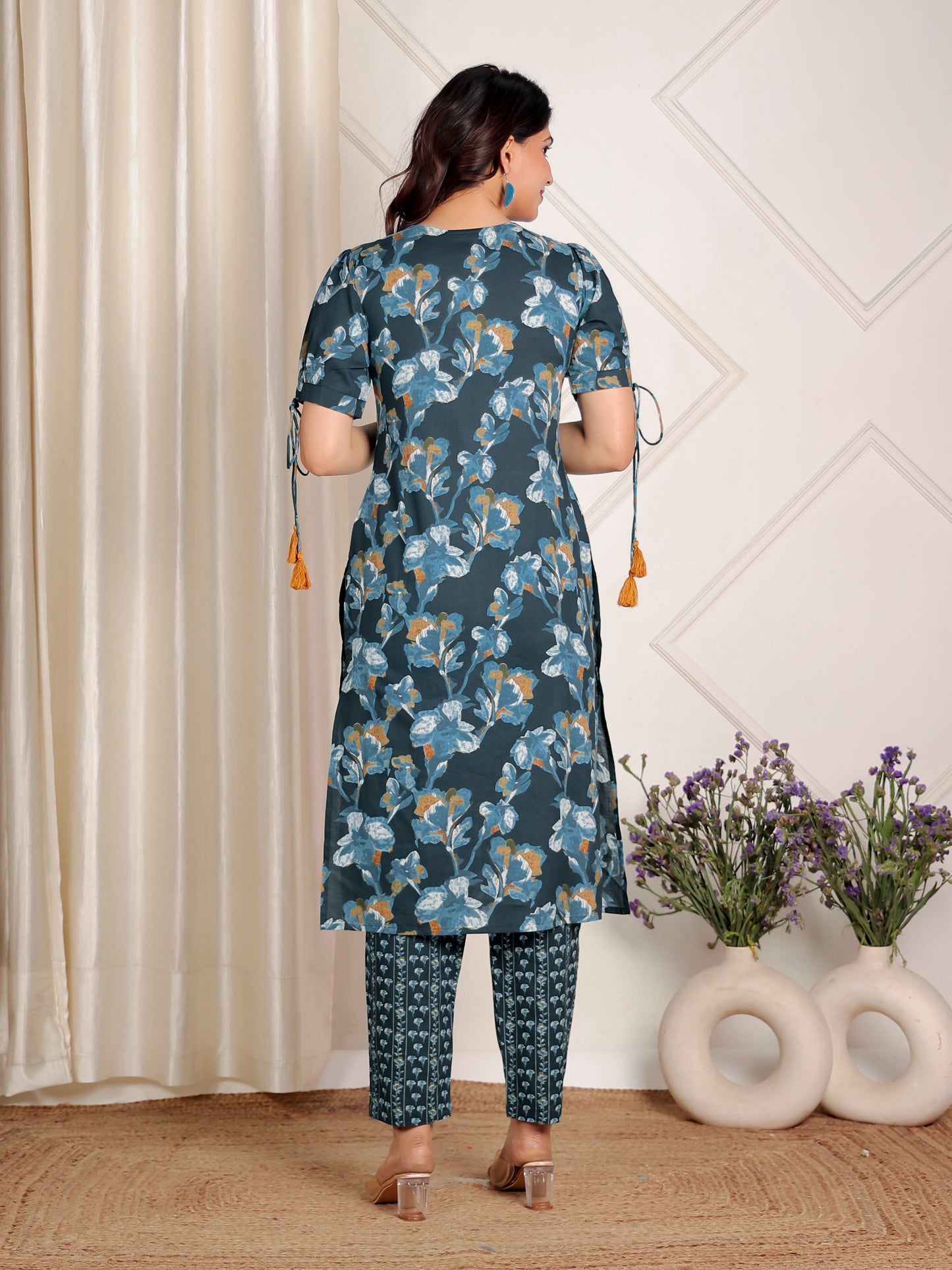 Embroidered Soft Cotton Floral Straight Teal Kurta
