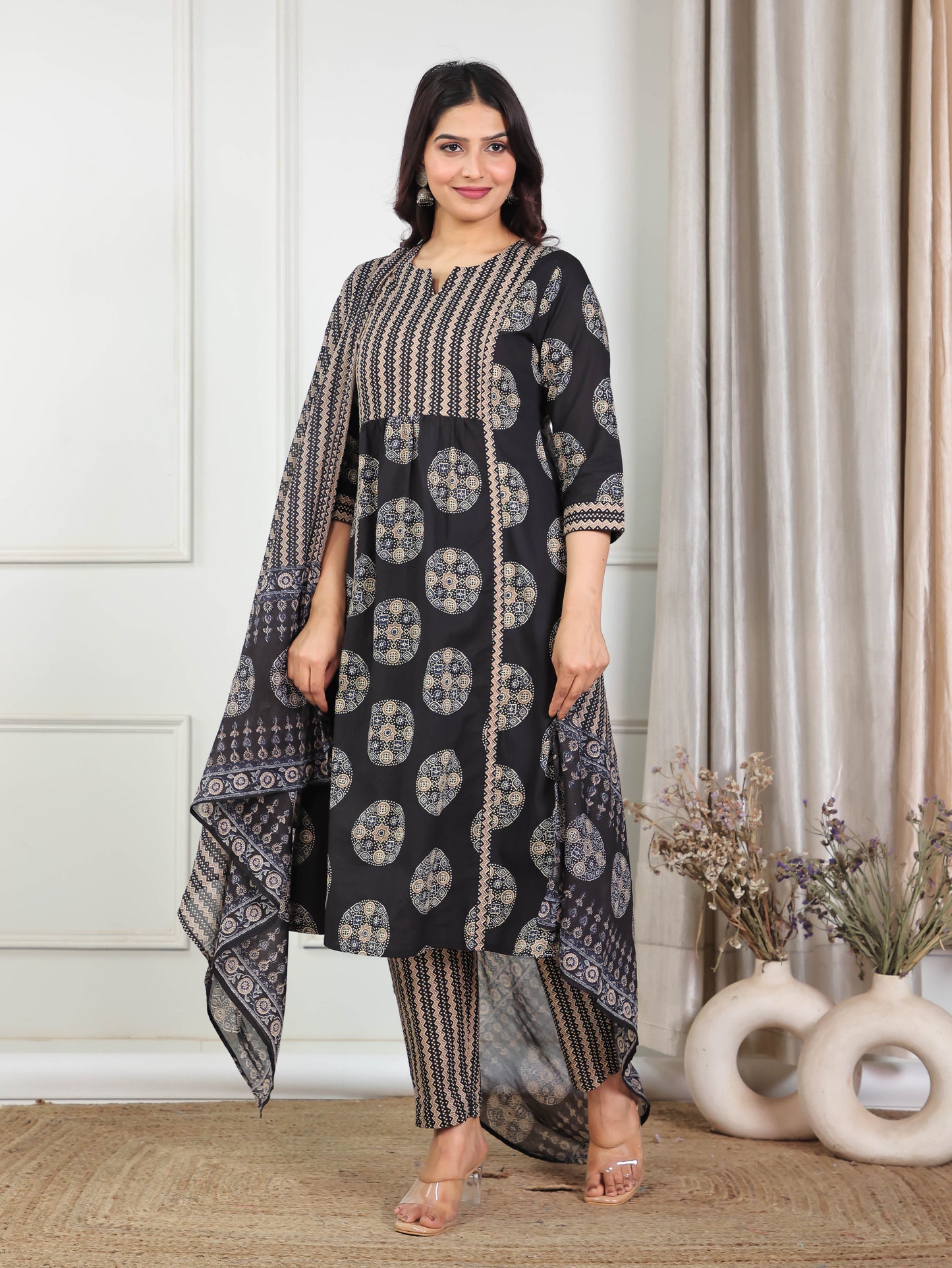 Soft Cotton Abstract Panelled Black Kurta