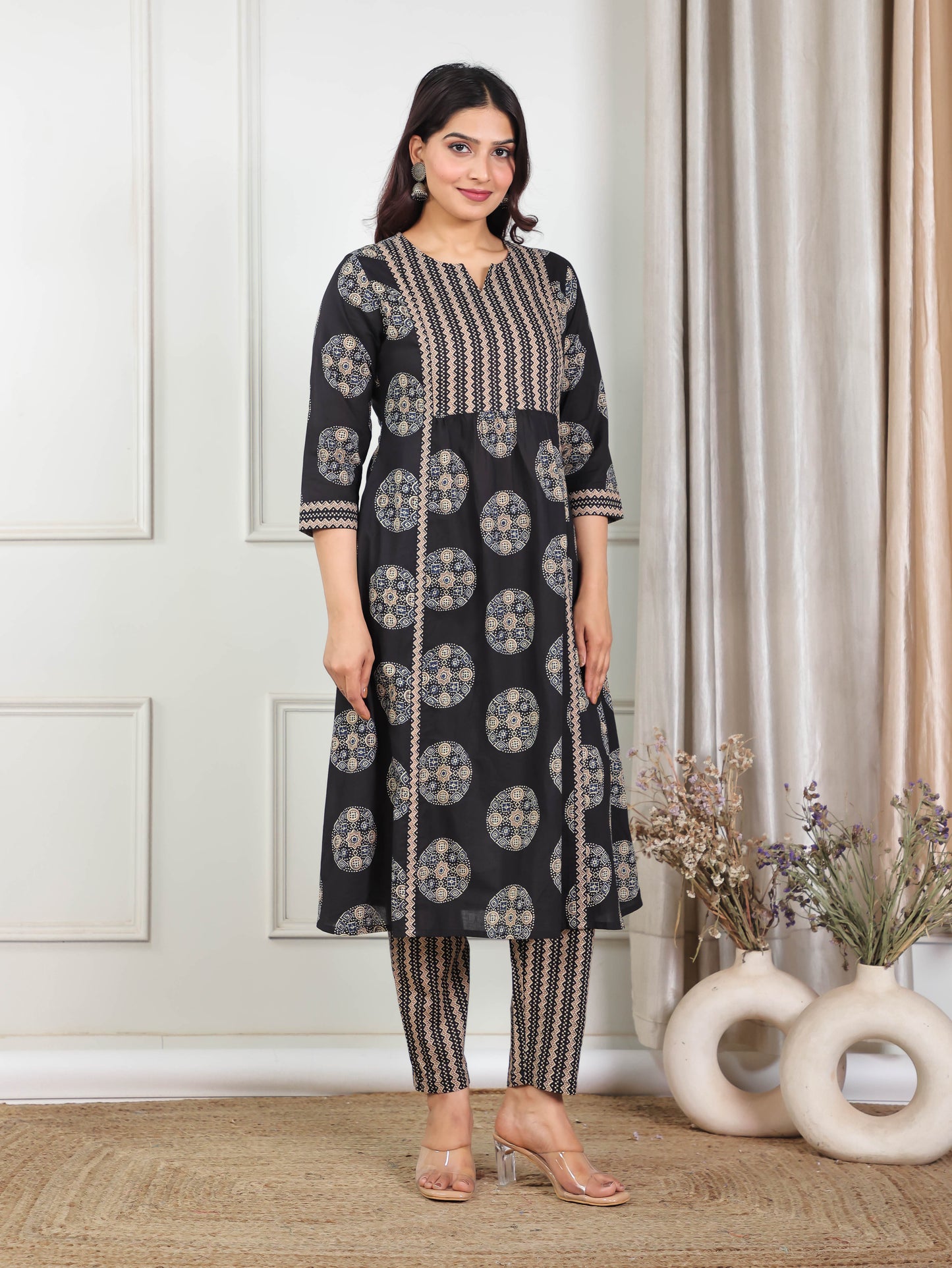 Soft Cotton Abstract Panelled Black Kurta