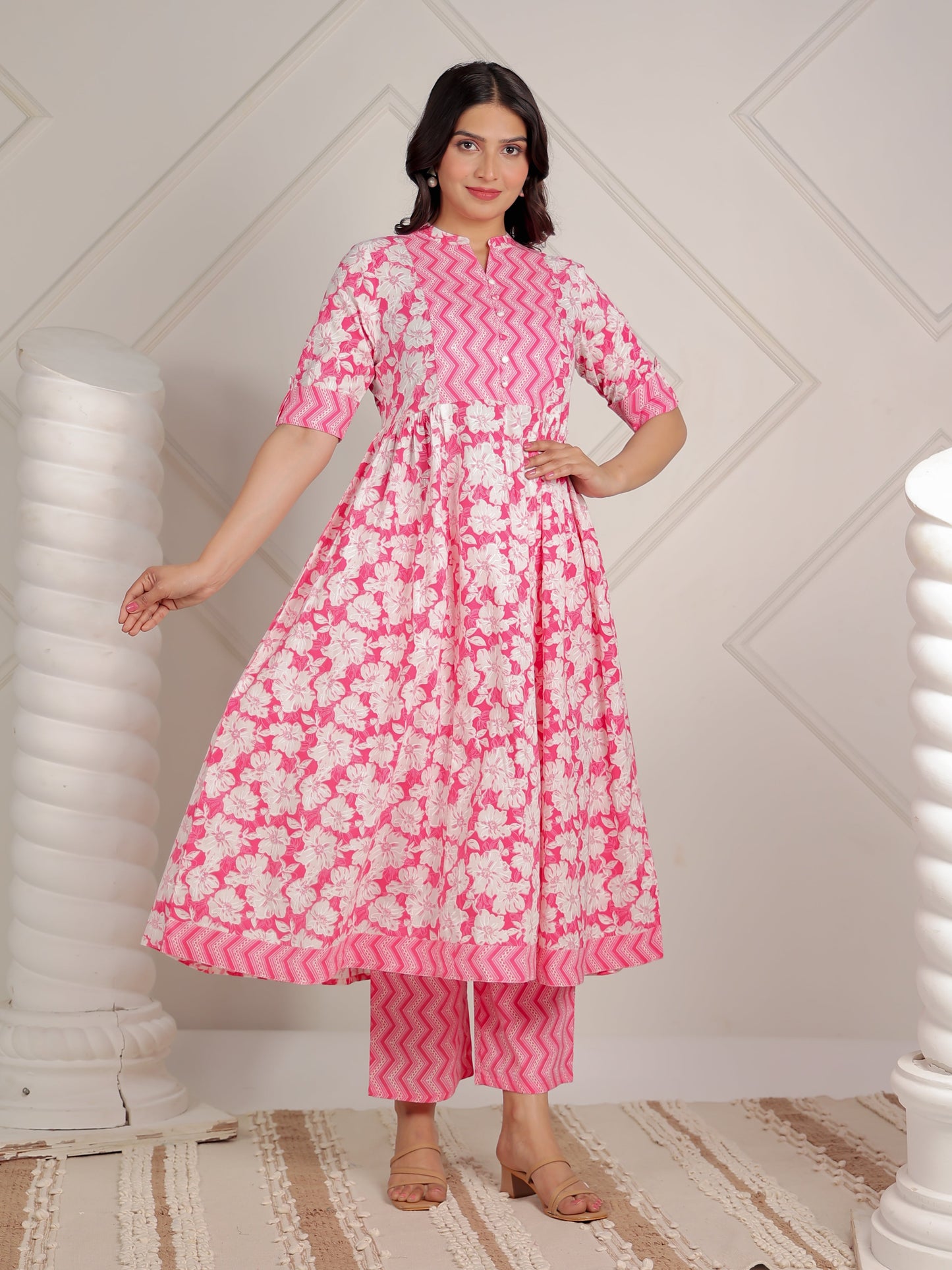 Soft Cotton Floral Panelled Pink Kurta